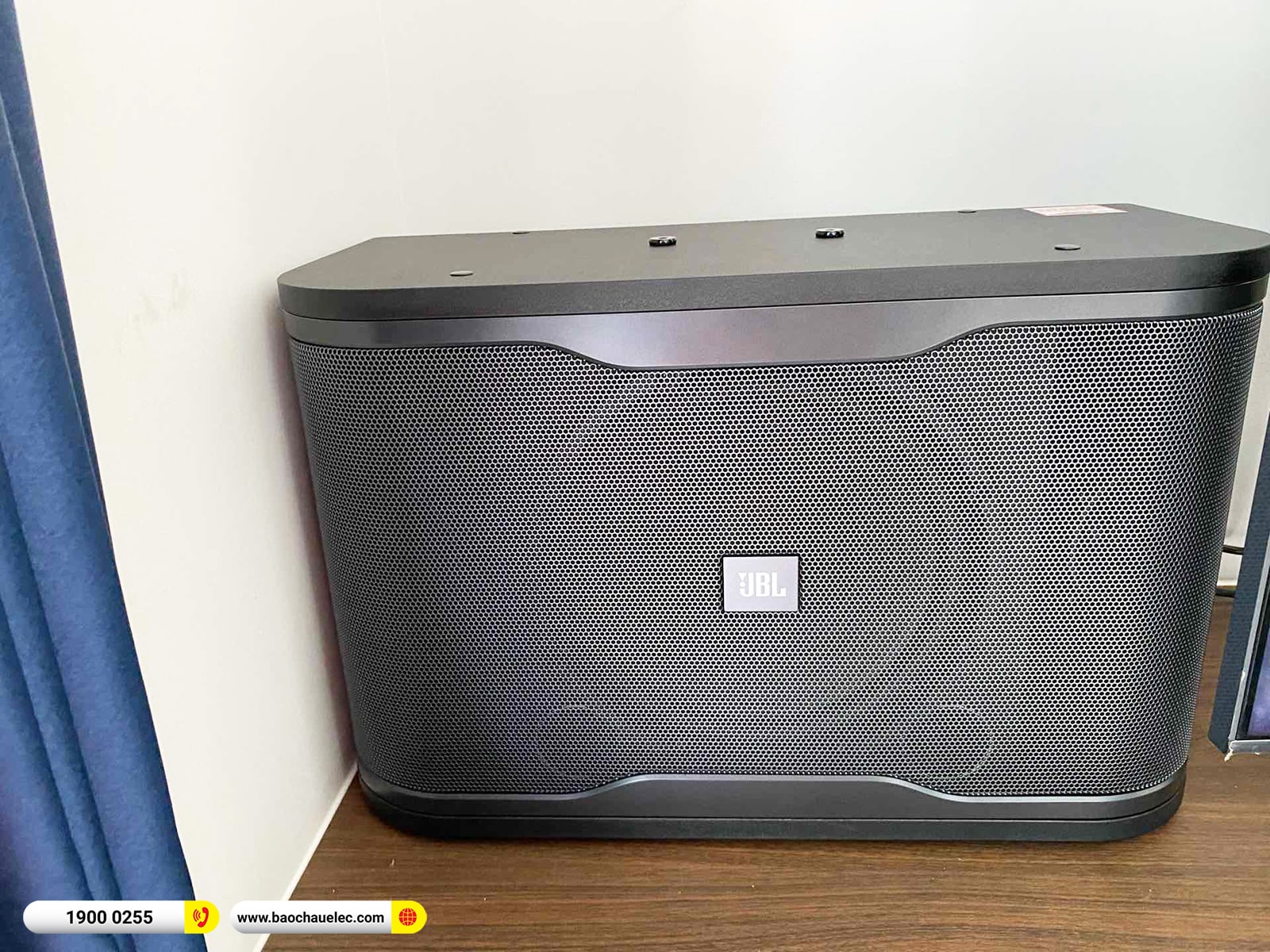 Lắp đặt d&agrave;n karaoke JBL hơn 20tr cho anh Tiến tại Đồng Nai (JBL RM210, BIK BPR-5600, UGX12 Luxury)