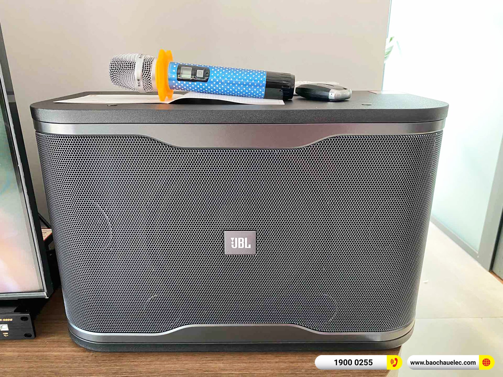 Lắp đặt d&agrave;n karaoke JBL hơn 20tr cho anh Tiến tại Đồng Nai (JBL RM210, BIK BPR-5600, UGX12 Luxury)