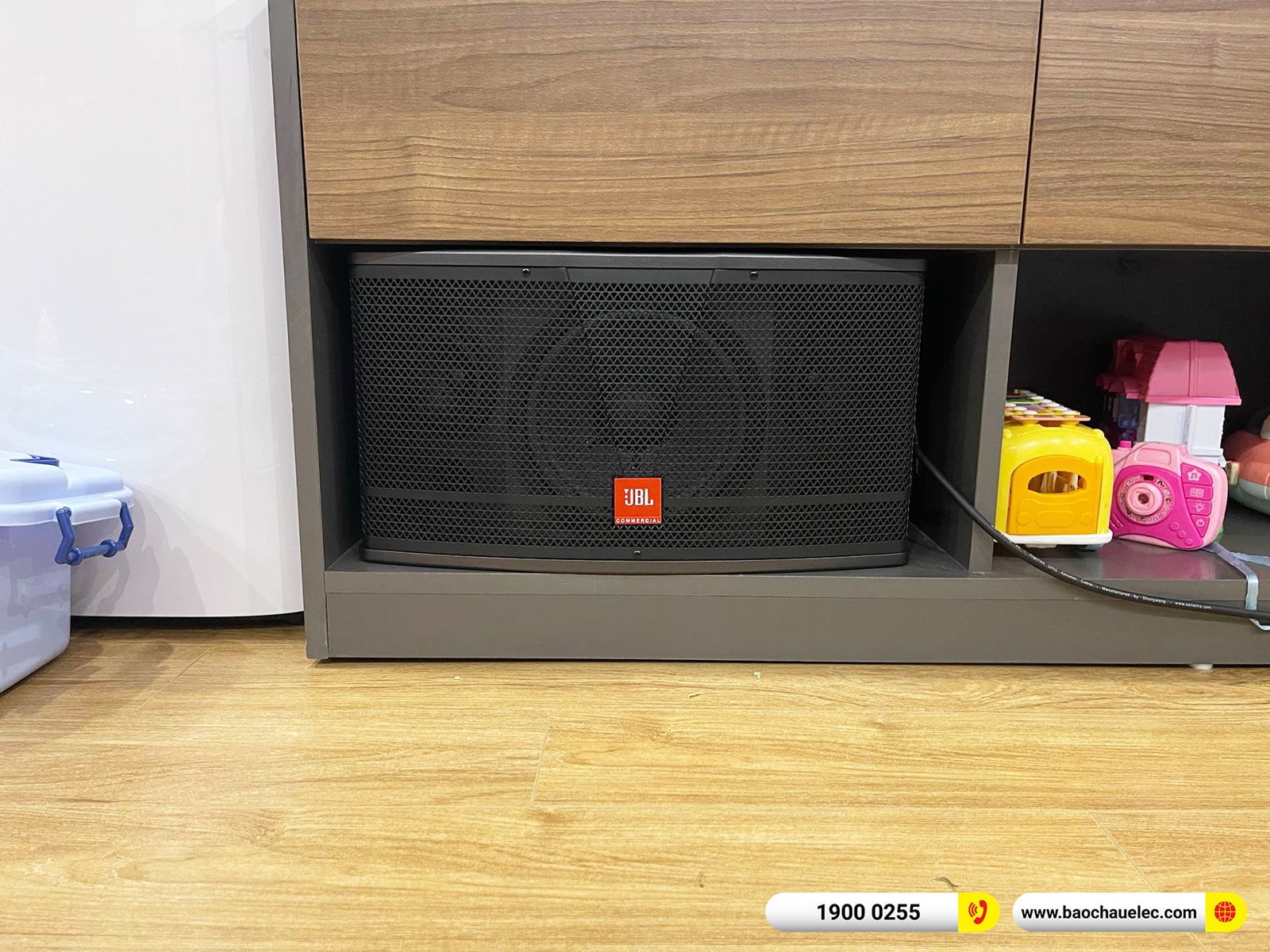 Lắp đặt d&agrave;n karaoke JBL hơn 25tr cho anh Tr&igrave;nh tại H&agrave; Nội (JBL CV1852T, BIK BDA-X33, JBL VM300)