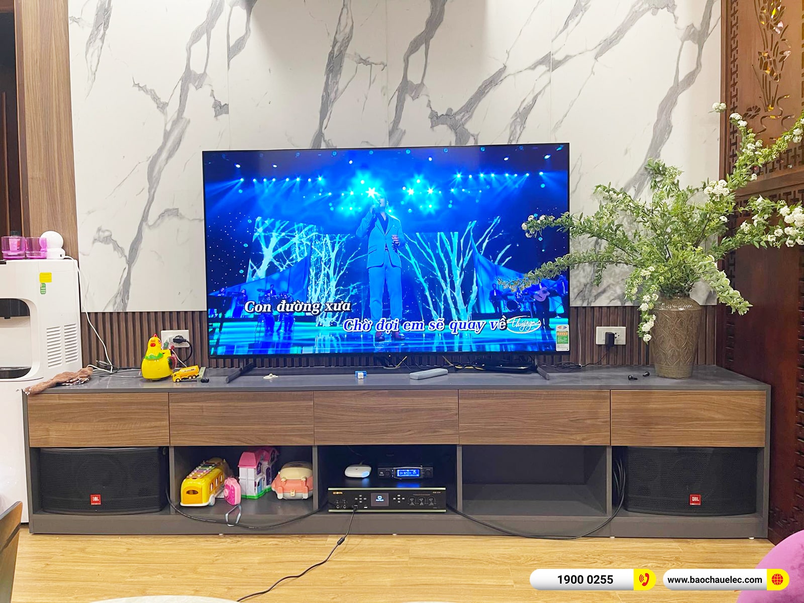 Lắp đặt d&agrave;n karaoke JBL hơn 25tr cho anh Tr&igrave;nh tại H&agrave; Nội (JBL CV1852T, BIK BDA-X33, JBL VM300)