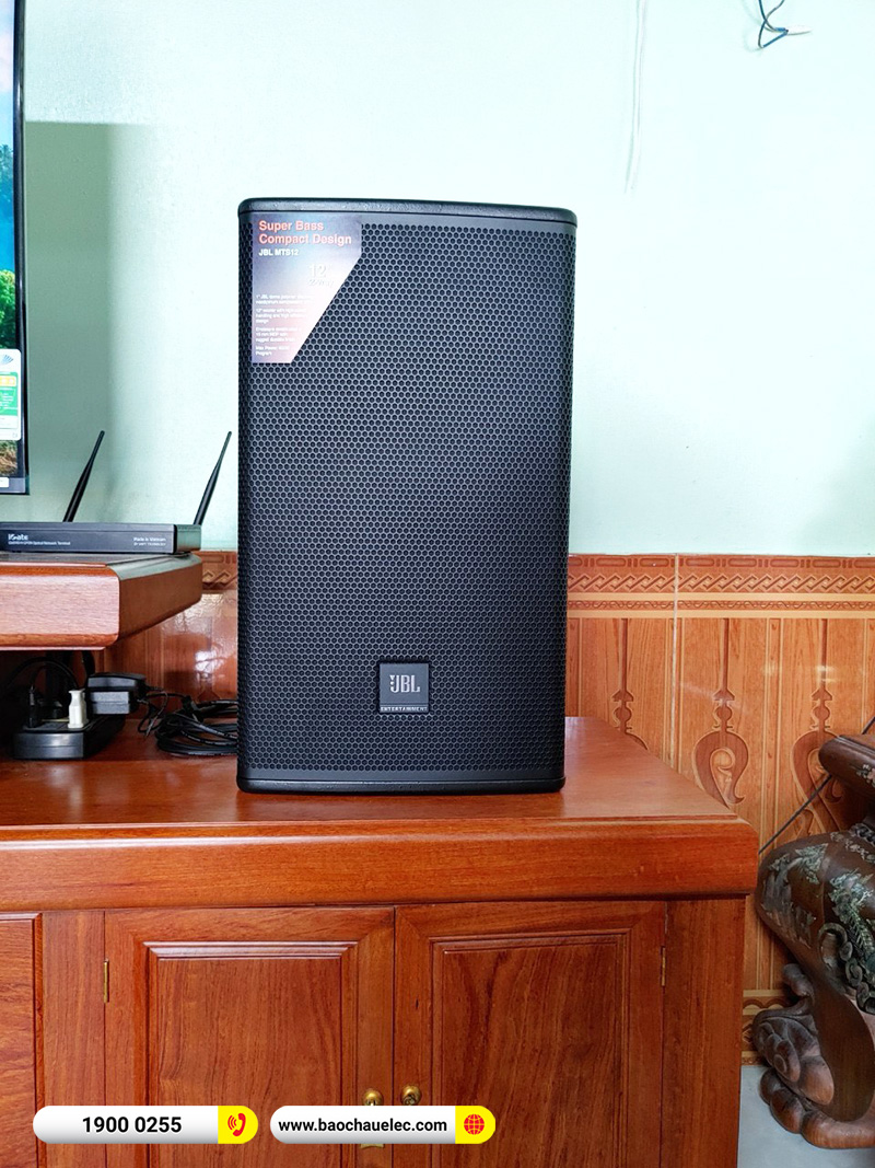 Lắp đặt d&agrave;n karaoke JBL gần 52tr cho anh Tư tại Thanh H&oacute;a 