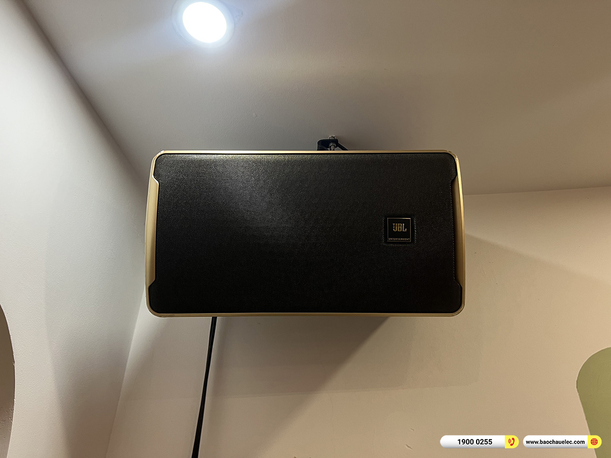 Lắp đặt d&agrave;n karaoke JBL hơn 40tr cho chị Khanh tại H&agrave; Nội