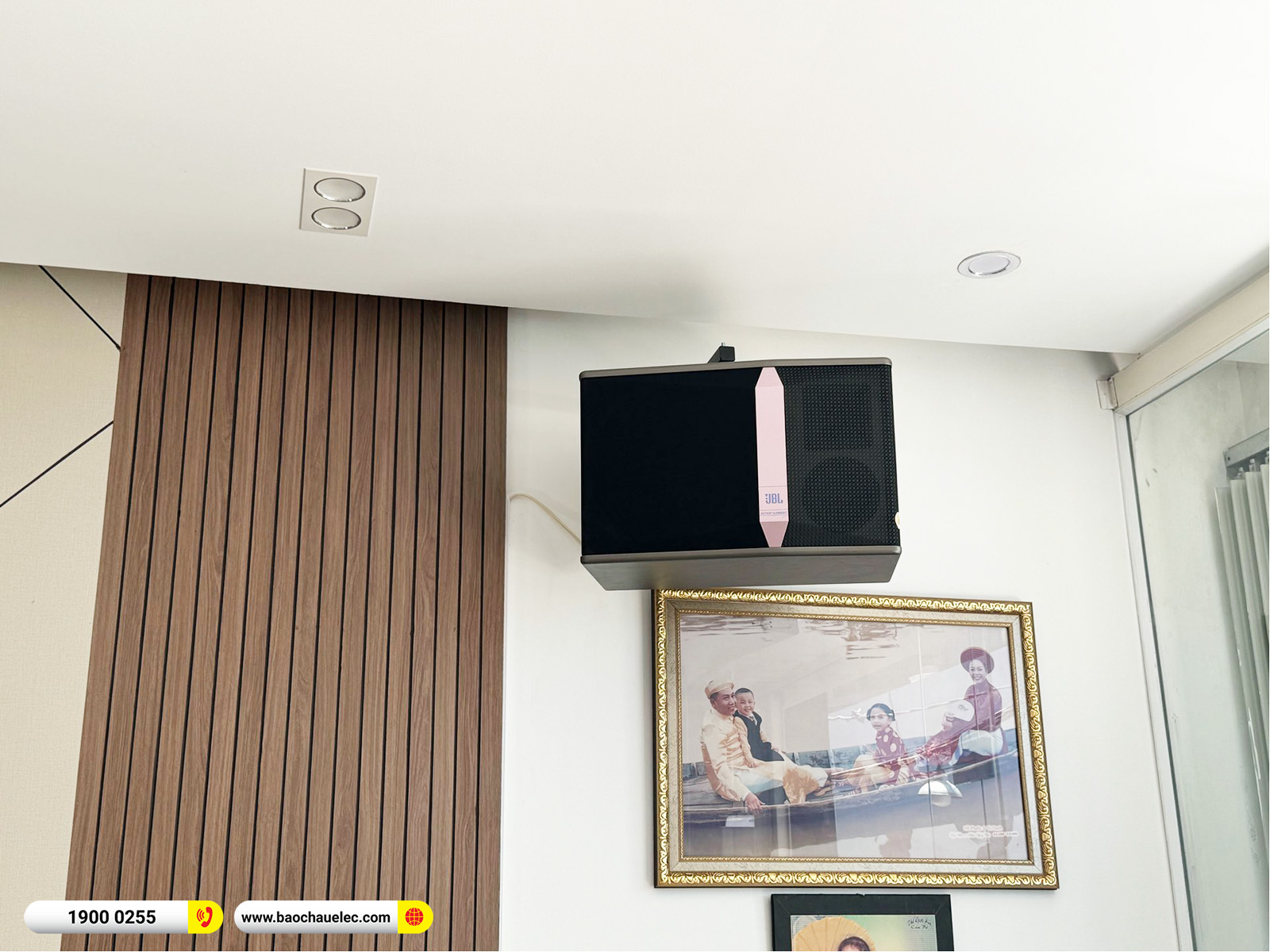 Lắp đặt d&agrave;n karaoke JBL hơn 22tr cho c&ocirc; Oanh tại Đ&agrave; Nẵng