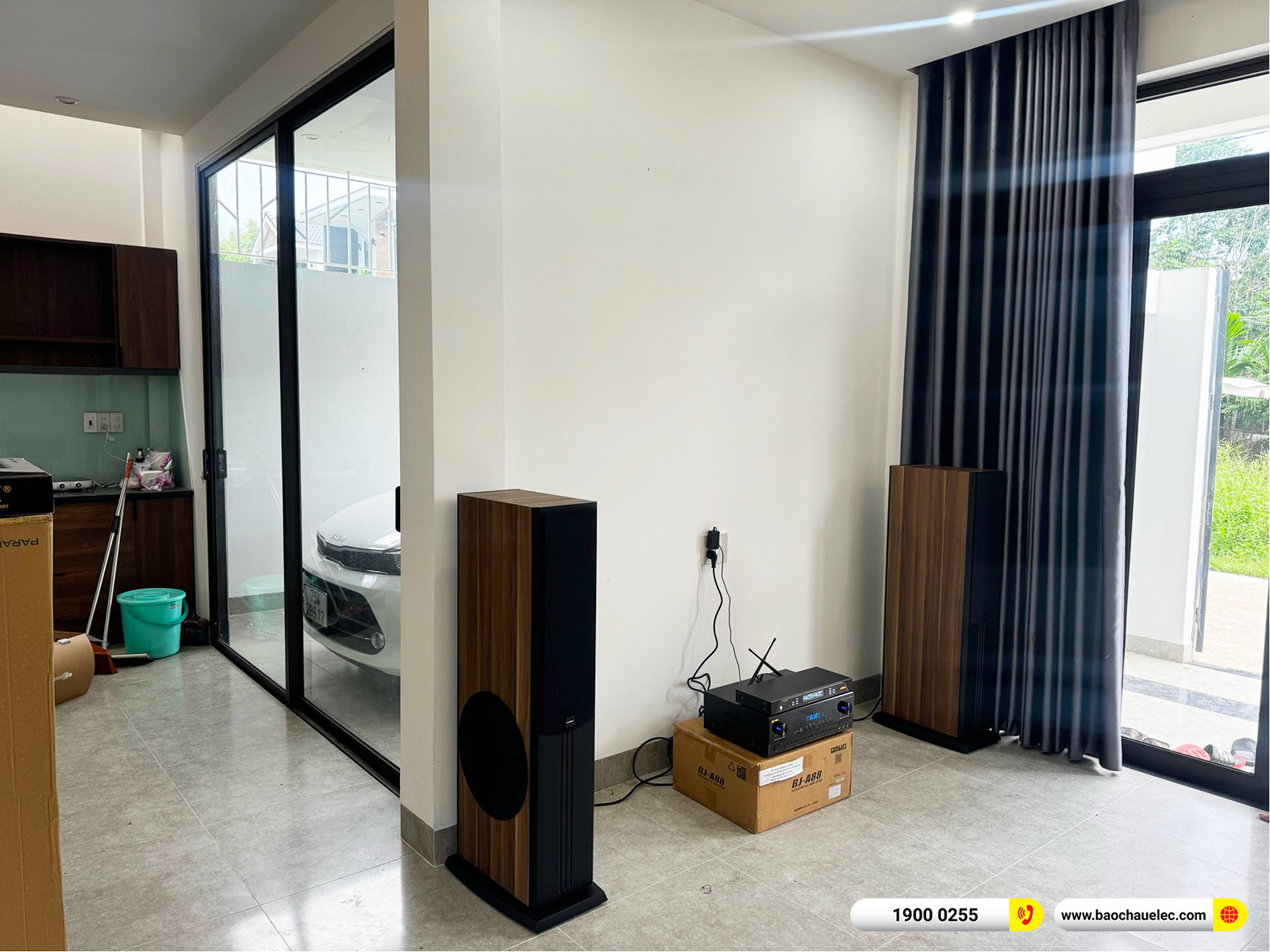 Lắp đặt d&agrave;n karaoke, nghe nhạc Paramax hơn 22tr cho anh Li&ecirc;n tại Huế 