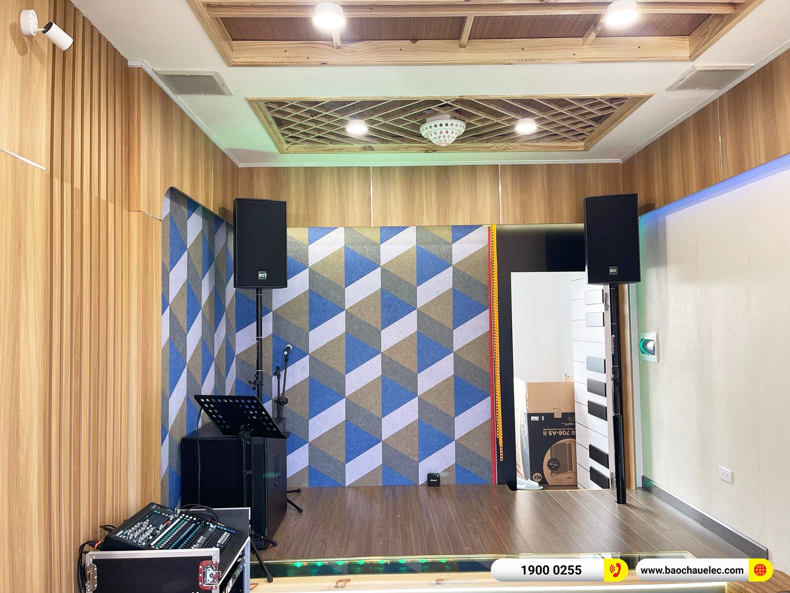 Lắp đặt d&agrave;n karaoke RCF hơn 254tr cho anh Ho&agrave;i tại H&agrave; Nội (RCF C5212-99, IPS 5.0K, 708AS II, BLX288A/B58,&hellip;) 
