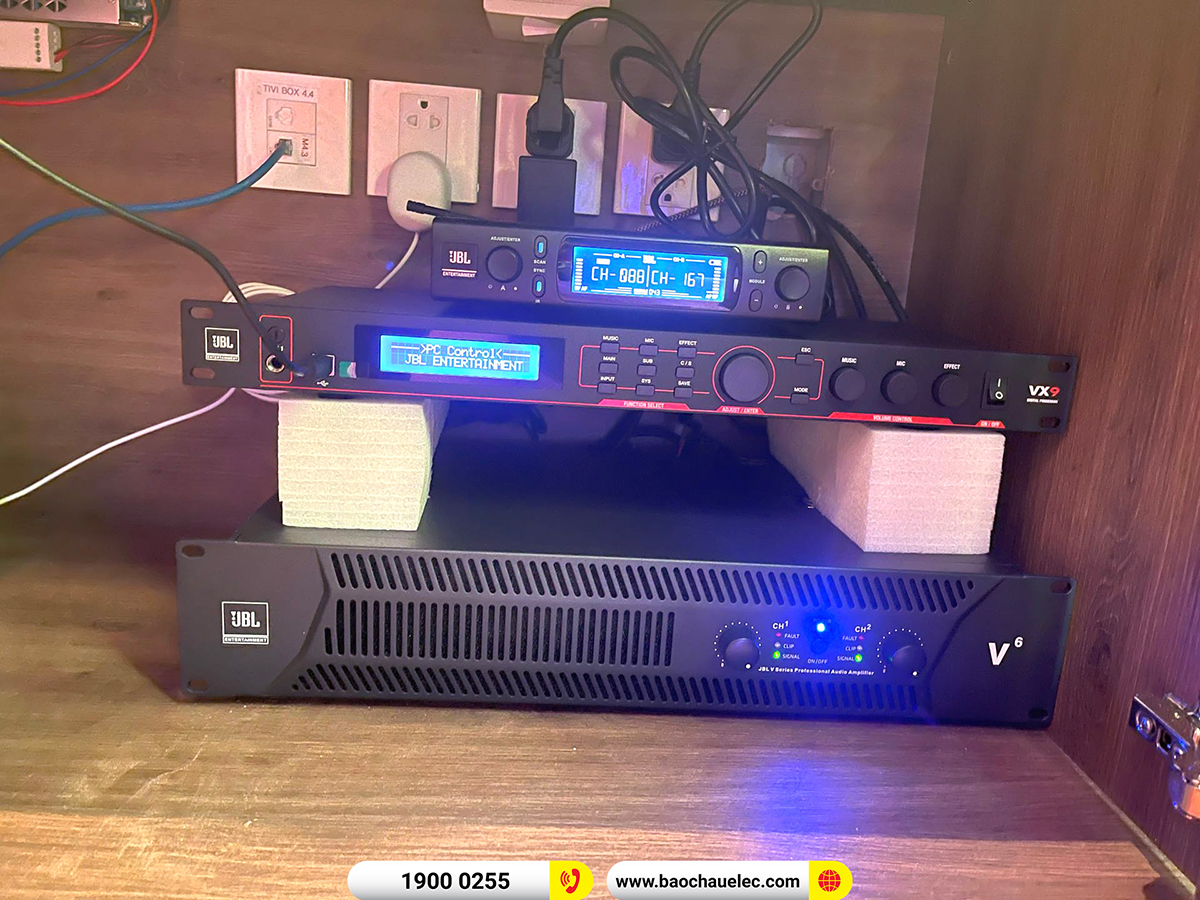 Lắp đặt d&agrave;n karaoke RCF hơn 40tr cho anh Thủy tại H&agrave; Nội 