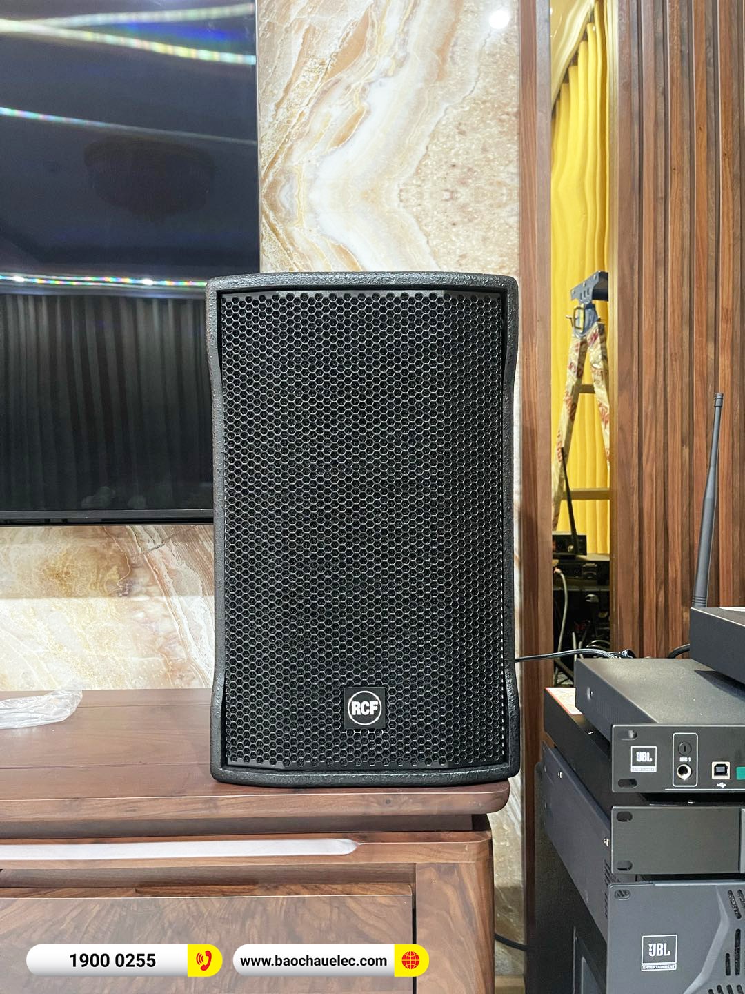 Lắp đặt d&agrave;n karaoke RCF hơn 114tr cho ch&uacute; Th&agrave;nh tại H&agrave; Nội (RCF CMAX 4110, JBL V8, JBL VX8, 702AS II, VM300,&hellip;)
