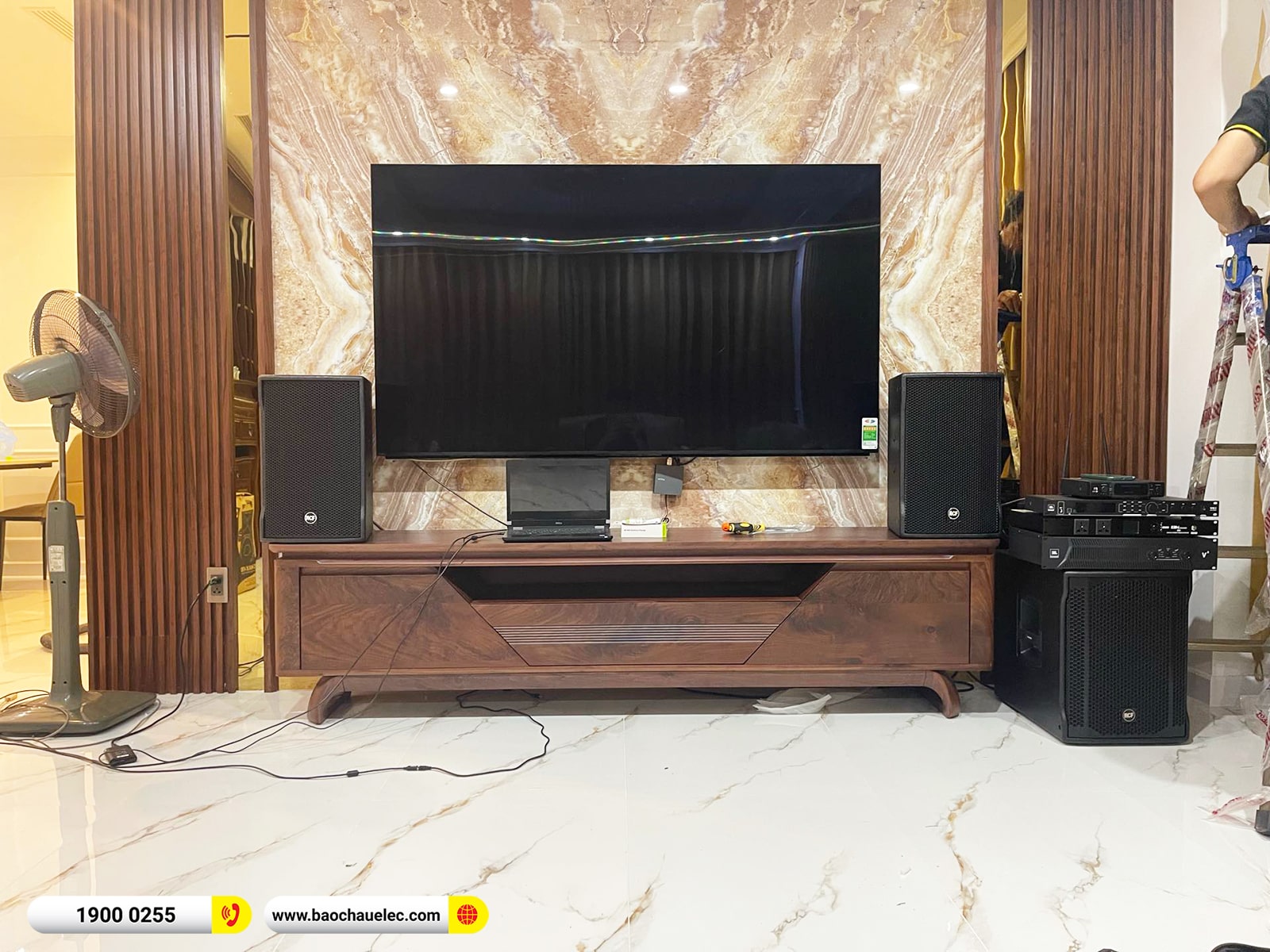 Lắp đặt d&agrave;n karaoke RCF hơn 114tr cho ch&uacute; Th&agrave;nh tại H&agrave; Nội (RCF CMAX 4110, JBL V8, JBL VX8, 702AS II, VM300,&hellip;)