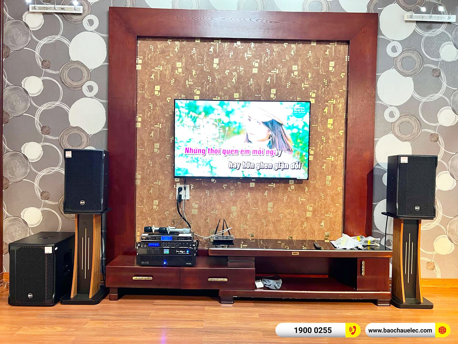 Lắp đặt d&agrave;n karaoke RCF hơn 122tr cho c&ocirc; Phương tại Hải Dương (RCF CMAX 4110, IPS 2.5K, JBL VX8, 702AS II, WB-5000S,&hellip;)