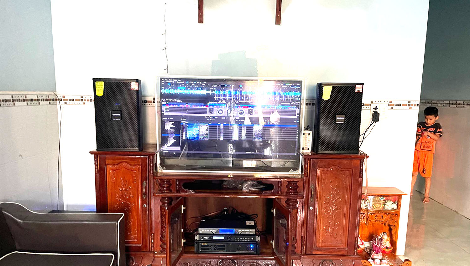 Dàn Loa Domus 6100 Max lắp đặt cho gia đình khách hàng