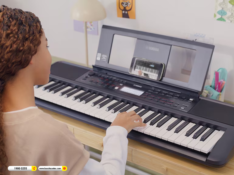 Đ&agrave;n organ Yamaha PSR-E383