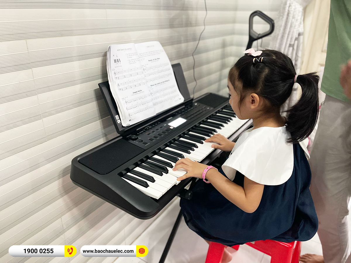 B&agrave;n giao Đ&agrave;n Organ Yamaha PSR-E383 hơn 4tr9 cho anh Thắng tại Đồng Nai