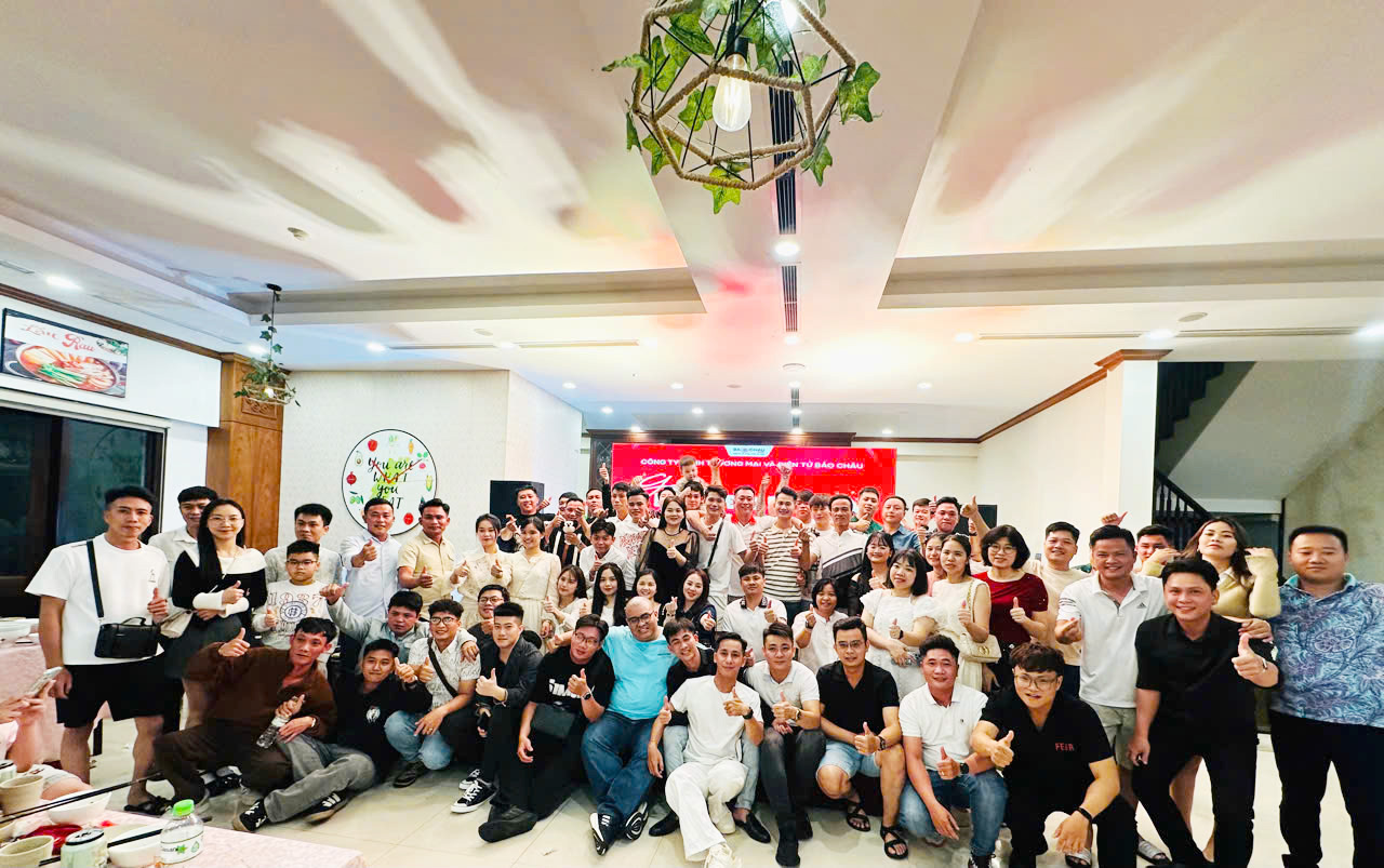 Bảo Ch&acirc;u Elec chinh phục đỉnh Fansipan - H&agrave;nh tr&igrave;nh gắn kết v&agrave; bứt ph&aacute;