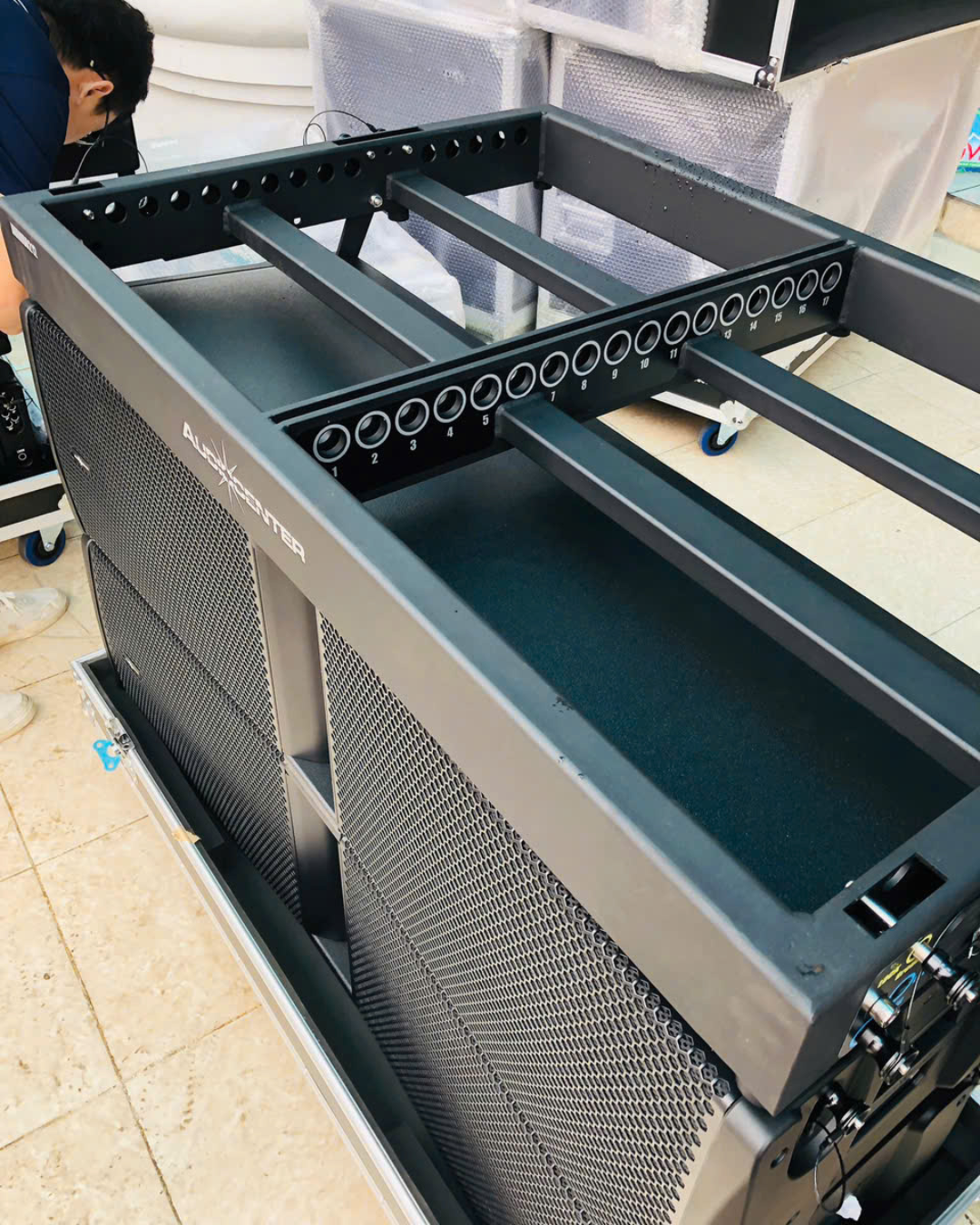 Giá Treo Loa Array Audiocenter Avanda