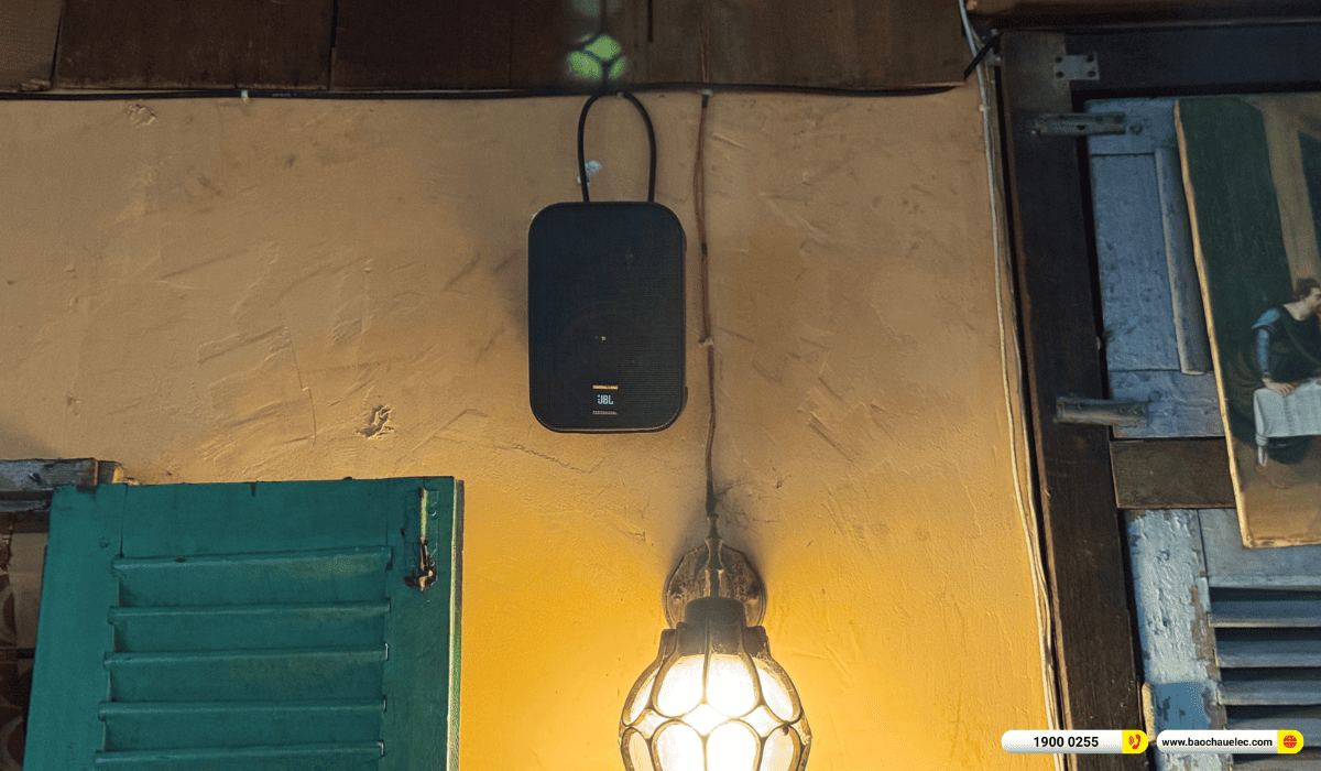JBL Control 1 Pro
