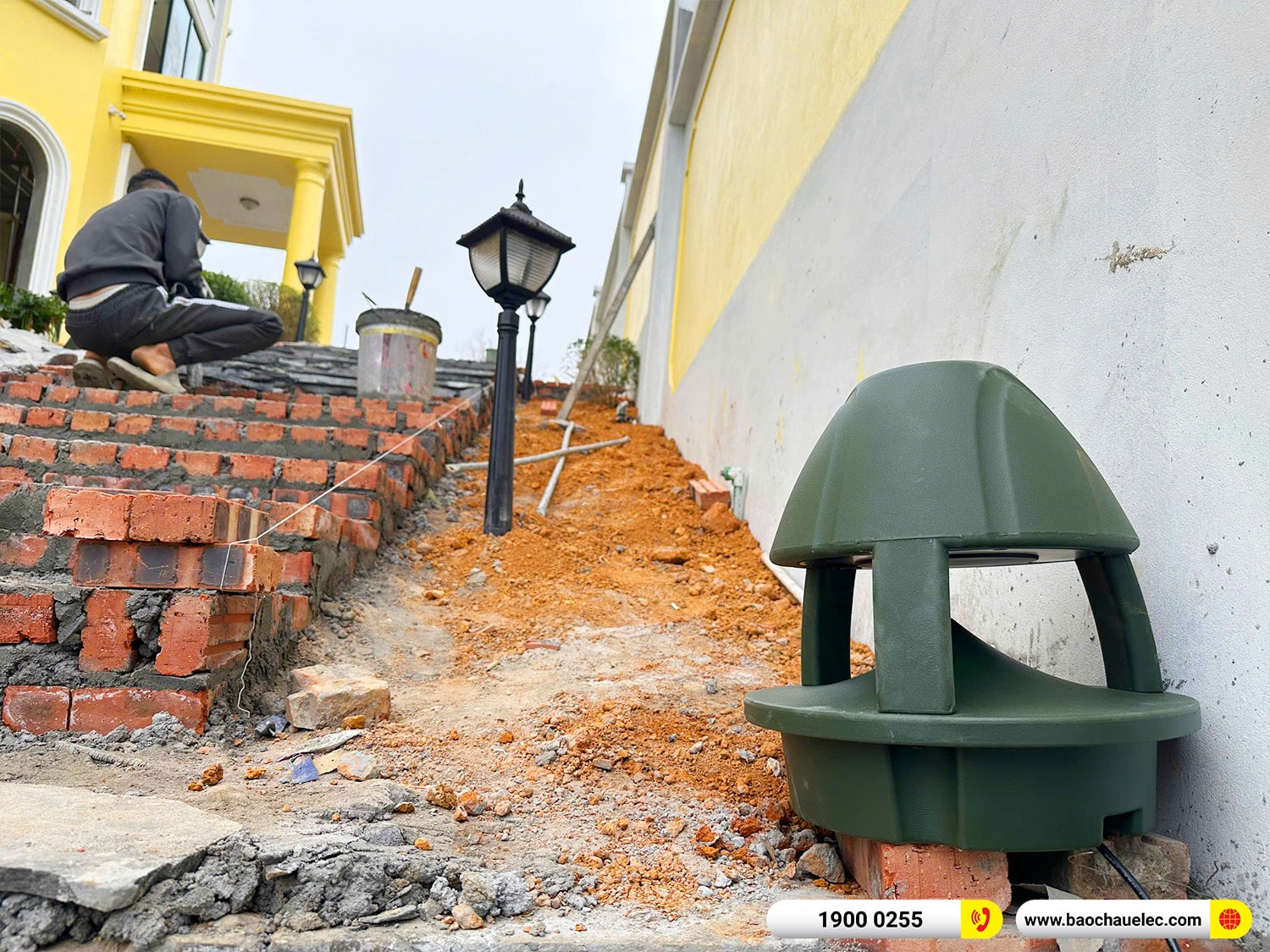 Lắp đặt hệ thống &acirc;m thanh nhạc nền, s&acirc;n vườn RCF cho Biệt thự tại Ba V&igrave; &ndash; H&agrave; Nội 