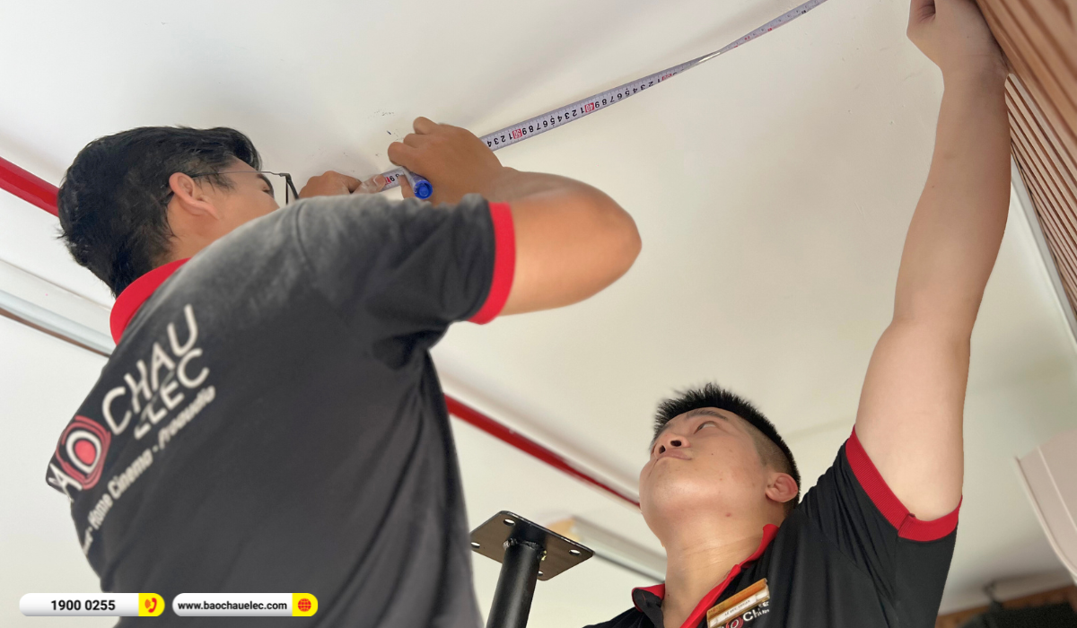 Lắp đặt hệ thống &aacute;nh s&aacute;ng s&acirc;n khấu hơn 42tr cho Ng&acirc;n h&agrave;ng Vietcombank Đ&ocirc;ng S&agrave;i G&ograve;n tại TP HCM