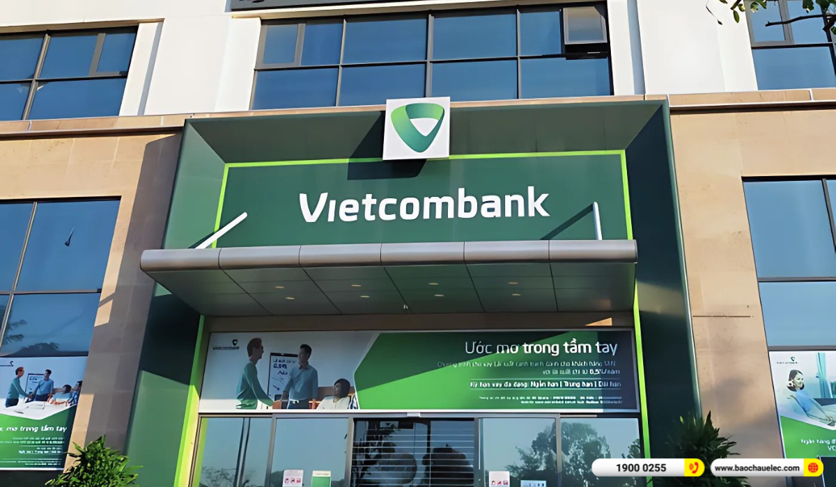 Lắp đặt hệ thống &aacute;nh s&aacute;ng s&acirc;n khấu hơn 42tr cho Ng&acirc;n h&agrave;ng Vietcombank Đ&ocirc;ng S&agrave;i G&ograve;n tại TP HCM