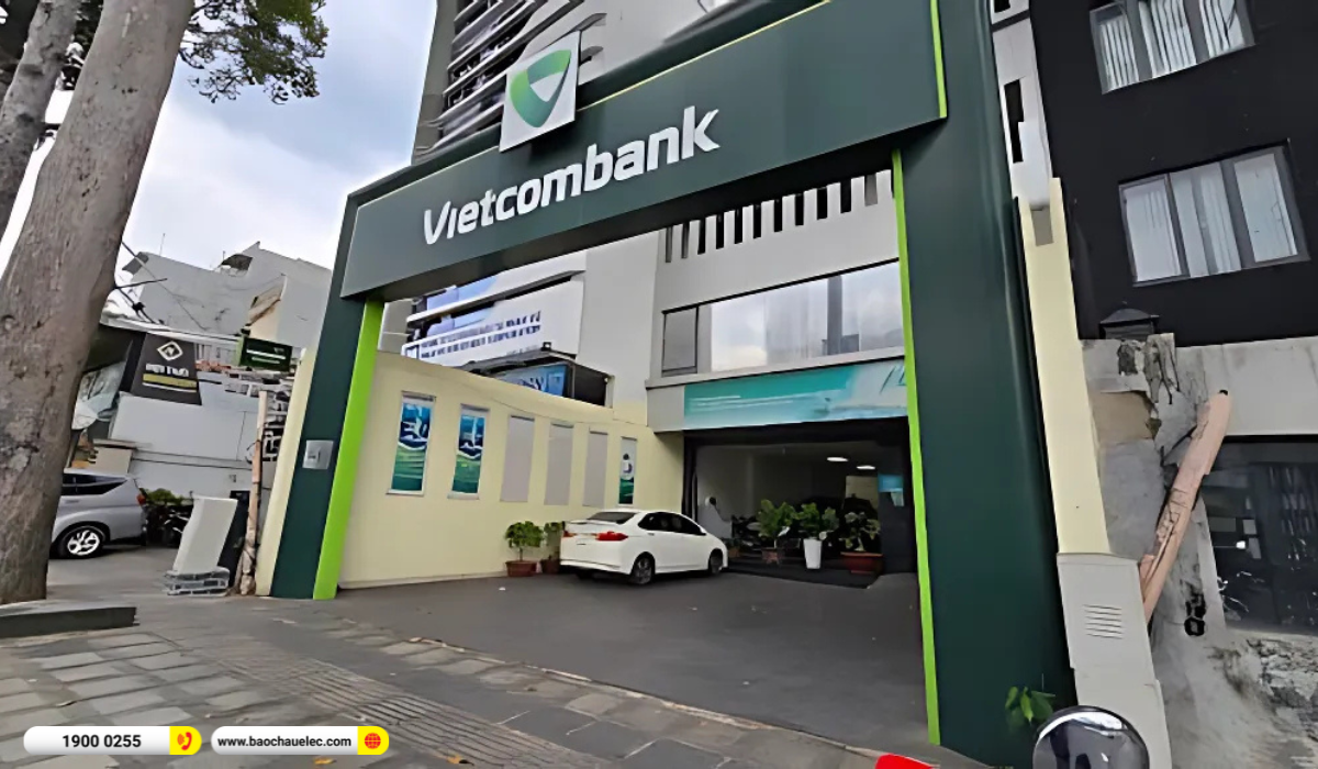 Lắp đặt hệ thống &aacute;nh s&aacute;ng s&acirc;n khấu hơn 42tr cho Ng&acirc;n h&agrave;ng Vietcombank Đ&ocirc;ng S&agrave;i G&ograve;n tại TP HCM