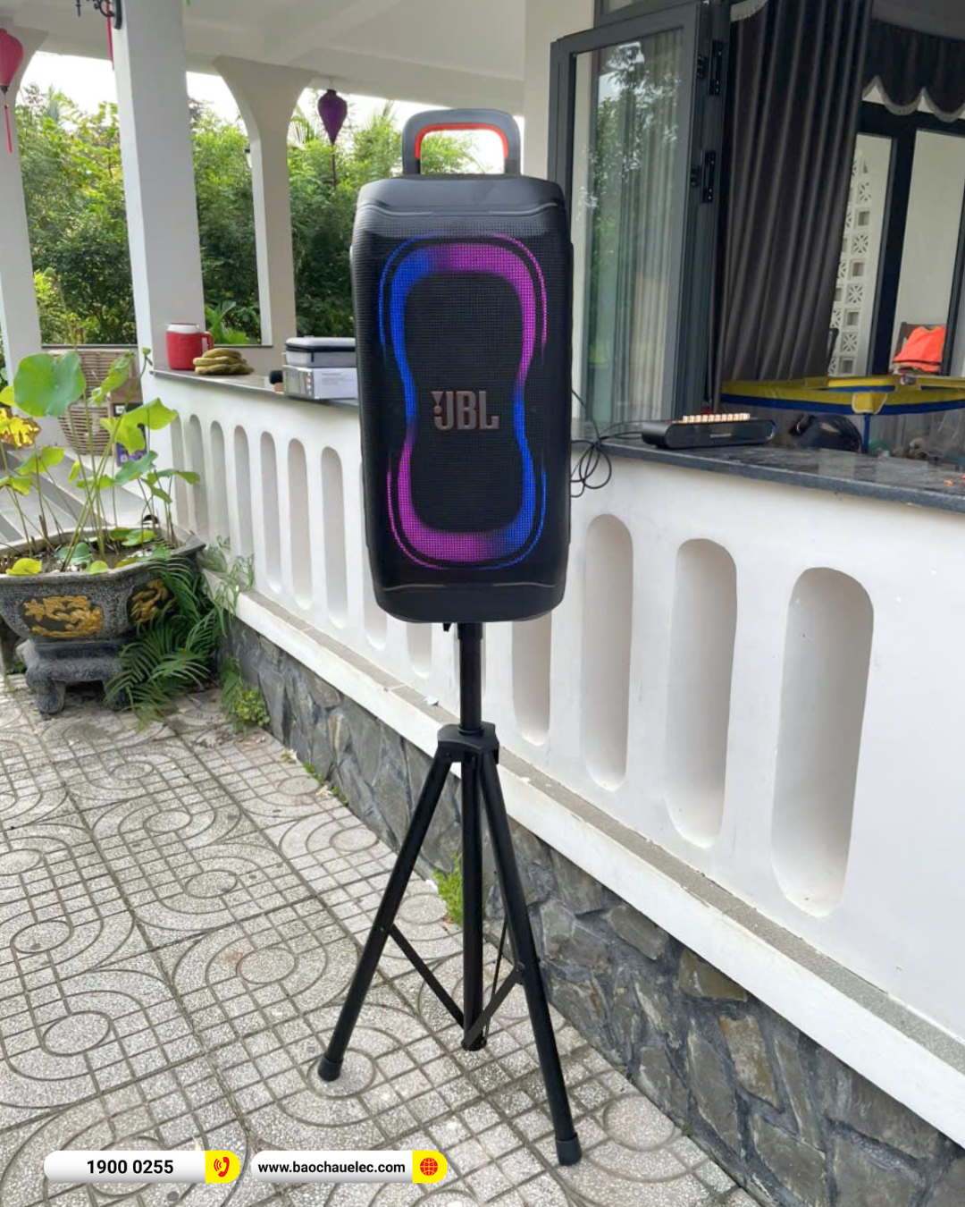 Loa JBL PartyBox 330