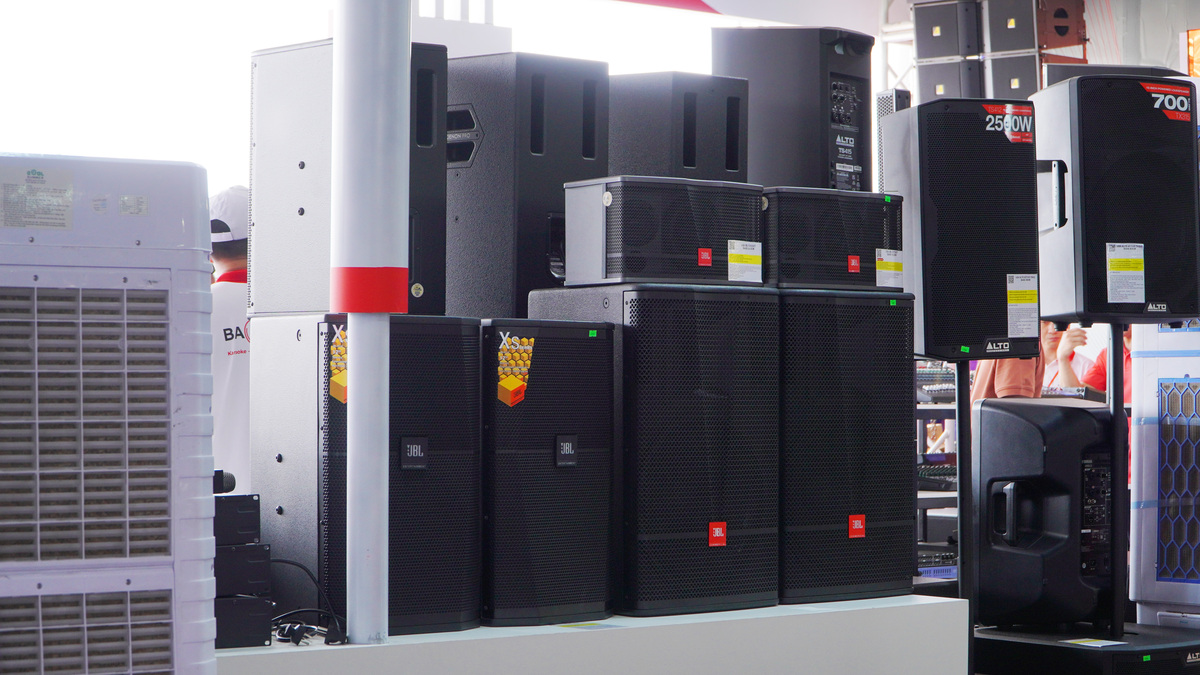 JBL Tại Gian H&agrave;ng Bảo Ch&acirc;u Elec ở Plase Show 2024