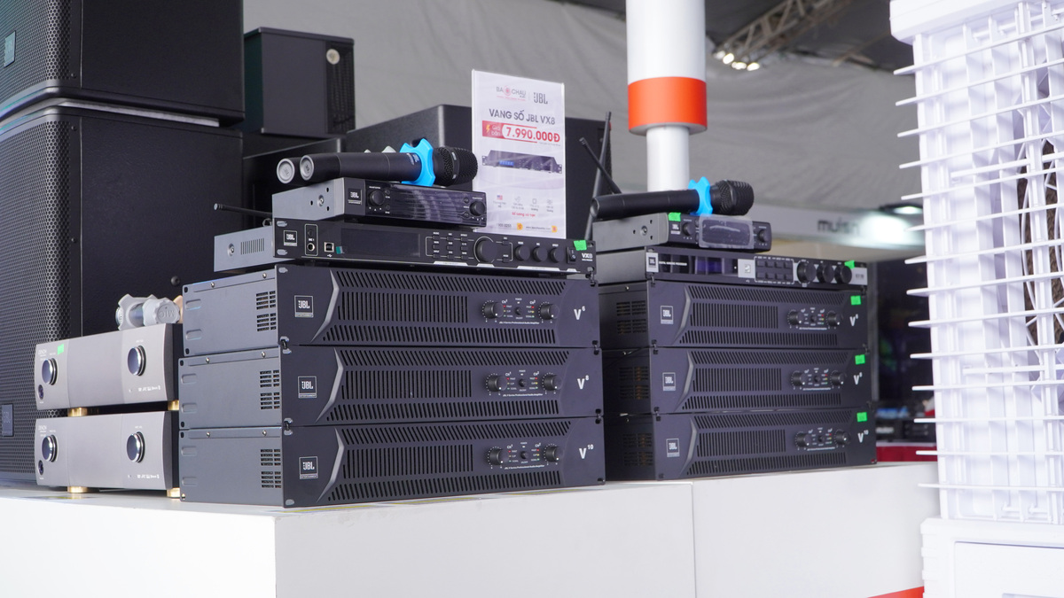 JBL Tại Gian H&agrave;ng Bảo Ch&acirc;u Elec ở Plase Show 2024