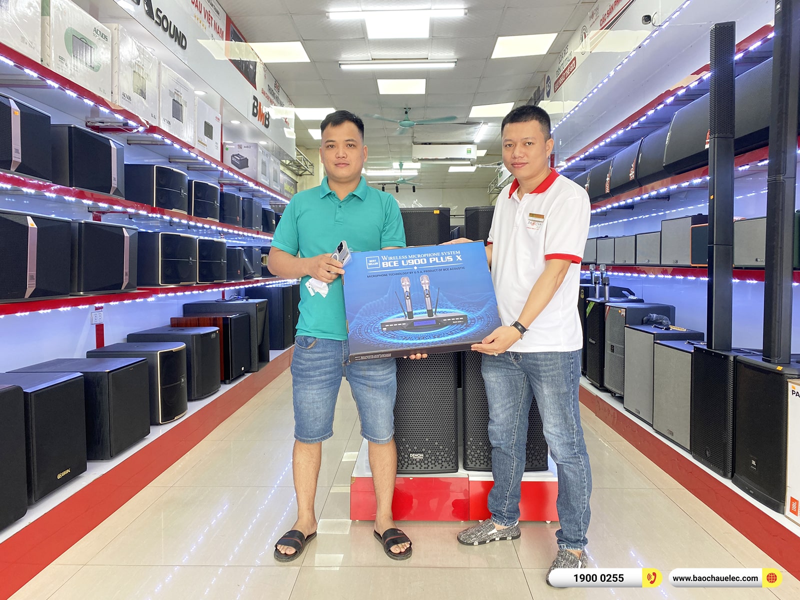 kh&aacute;ch h&agrave;ng đấu gi&aacute; th&agrave;nh c&ocirc;ng tr&ecirc;n livestream Bảo Ch&acirc;u Elec