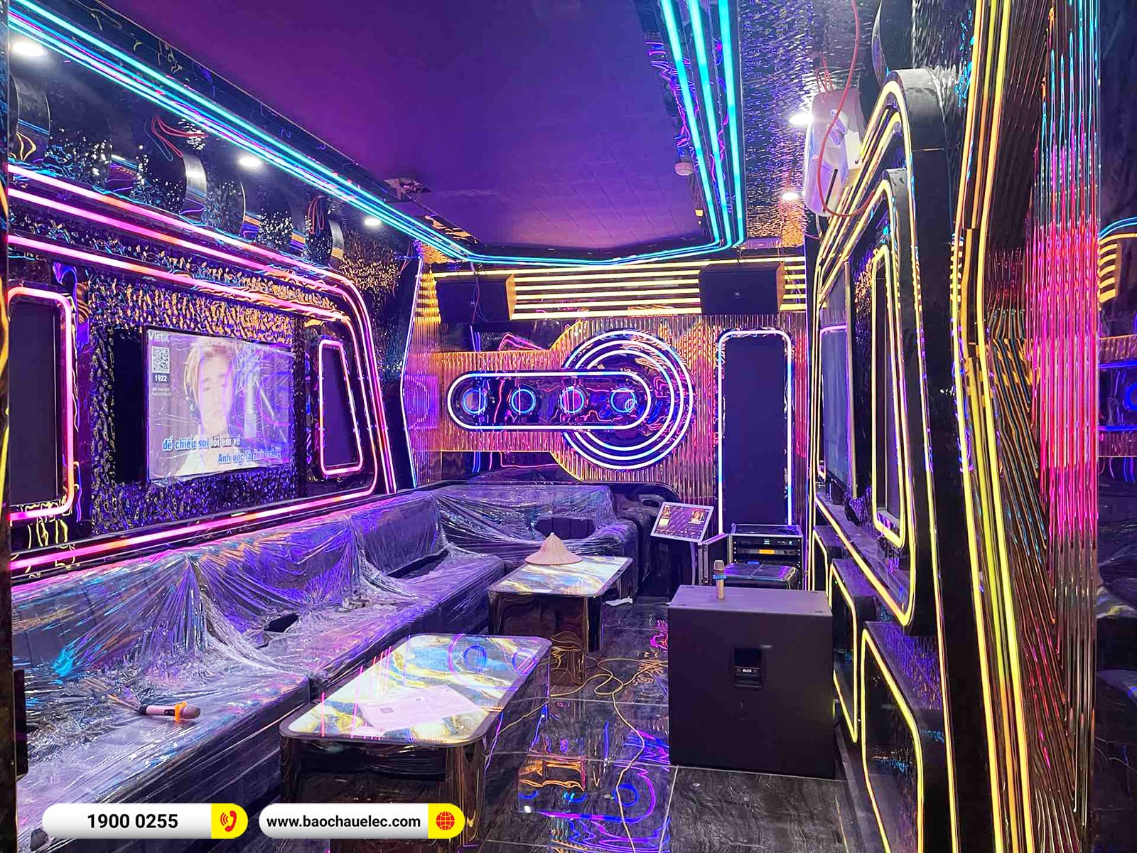 Lắp đặt 6 ph&ograve;ng h&aacute;t karaoke kinh doanh cho qu&aacute;n Praha tại H&ograve;a B&igrave;nh (JBL KP4012 G2, CV1570, TD8004, JBL VX8,&hellip;)