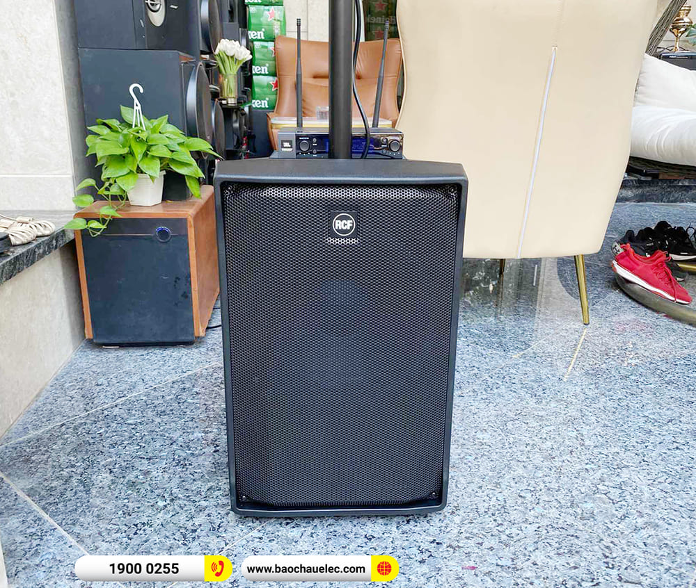 B&agrave;n giao bộ loa RCF Evox Jmix 8 v&agrave; micro JBL gần 46tr cho anh Ho&agrave;ng ở TPHCM