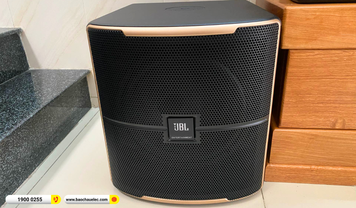 Lắp đặt d&agrave;n karaoke JBL hơn 65tr cho anh Chuyển tại TP HCM