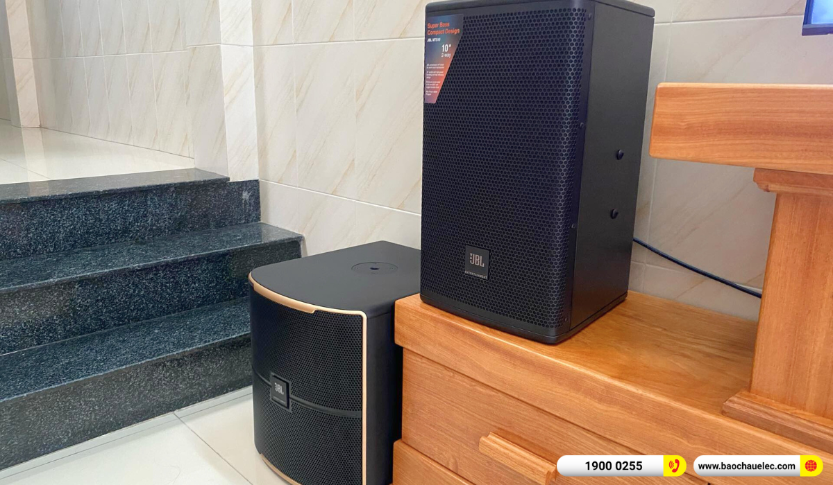 Lắp đặt d&agrave;n karaoke JBL hơn 65tr cho anh Chuyển tại TP HCM