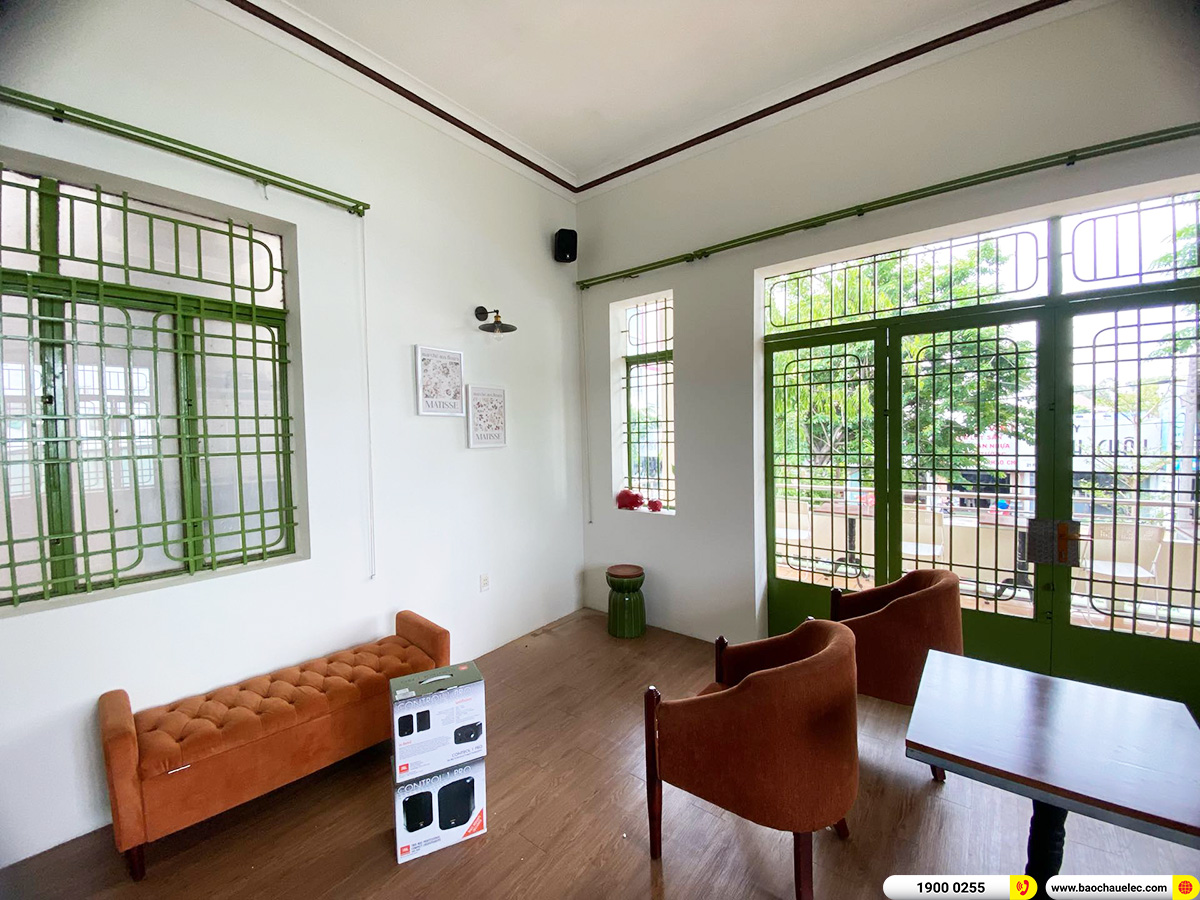 dàn âm thanh JBL cho quán Kayla' Coffee & Flowers ở Bình Dương