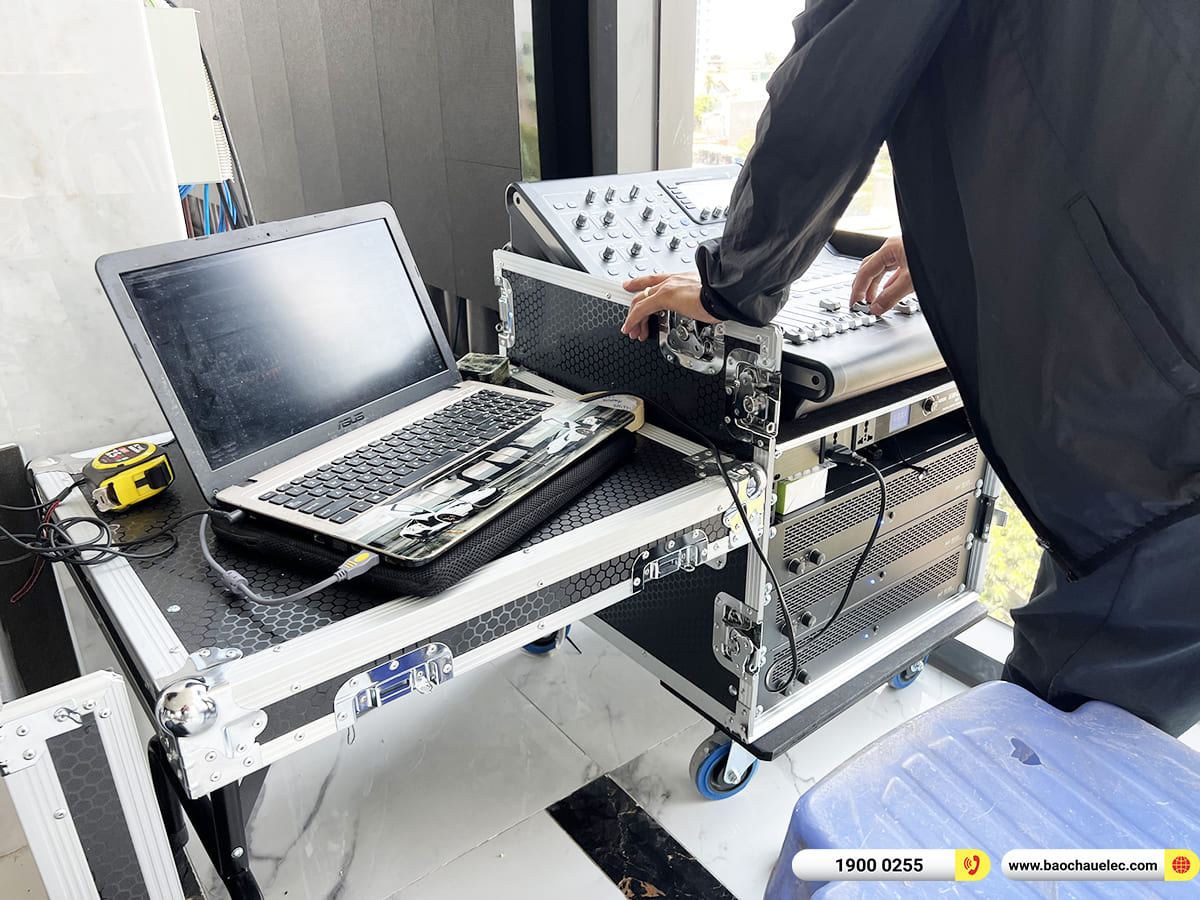 Lắp đặt d&agrave;n &acirc;m thanh RCF cho kh&aacute;ch h&agrave;ng ở TPHCM