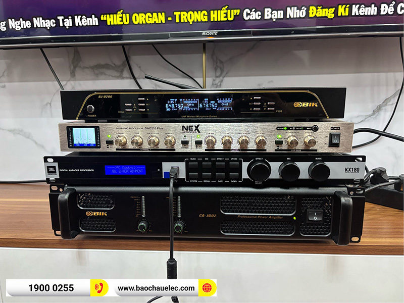 Lắp đặt d&agrave;n karaoke, nghe nhạc JBL