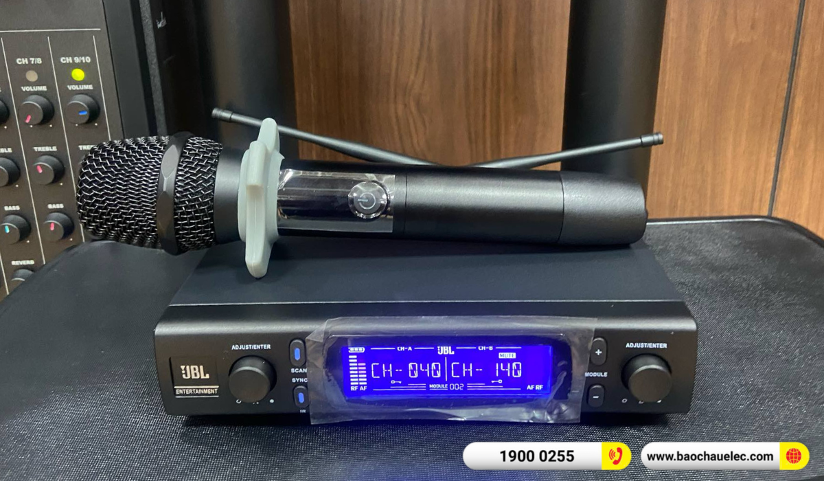 Lắp đặt d&agrave;n karaoke di động Fender hơn 35tr cho trường đại học hạ long tại Quảng Ninh