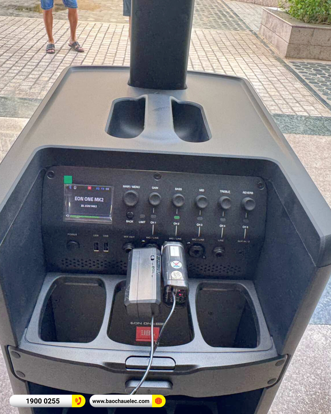 Lắp đặt d&agrave;n karaoke di động JBL hơn 28tr cho ch&uacute; Cường tại TP HCM