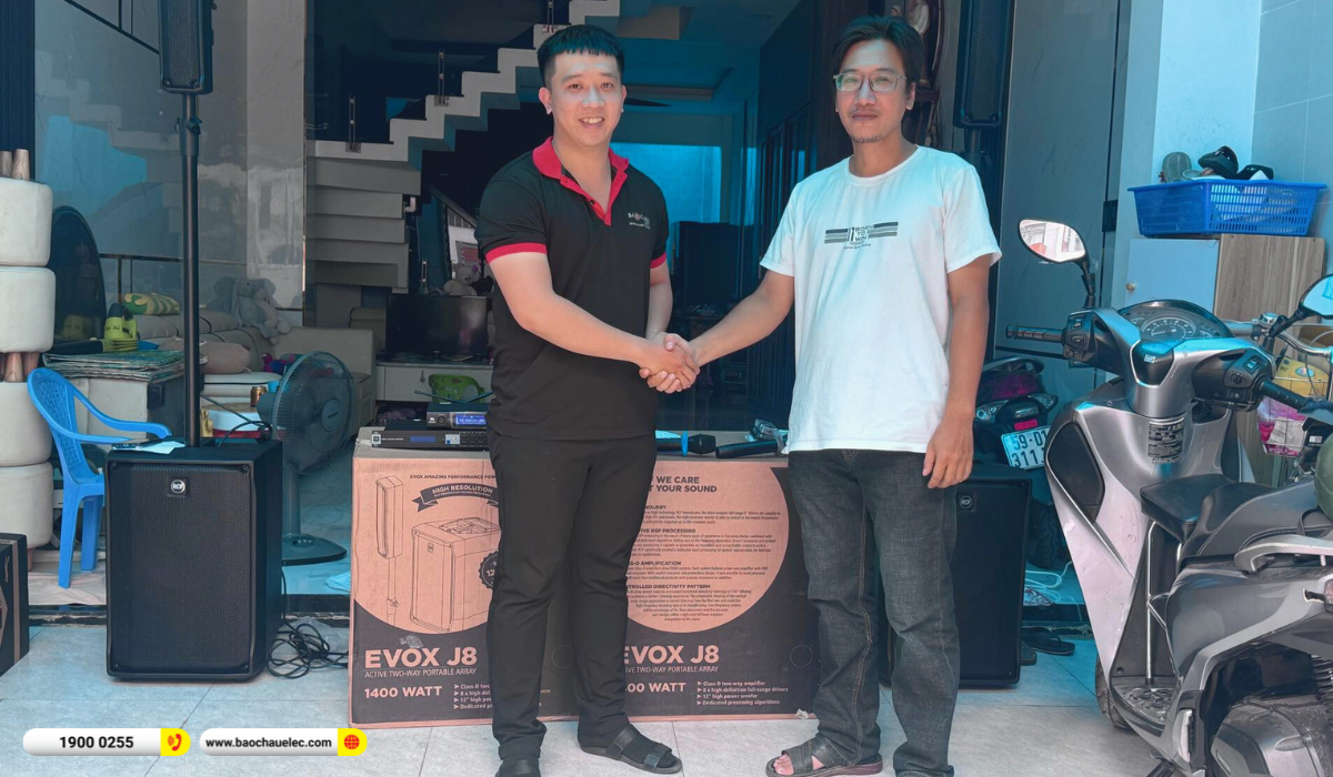 Lắp đặt d&agrave;n karaoke di động RCF hơn 73tr cho anh Vũ tại TP HCM