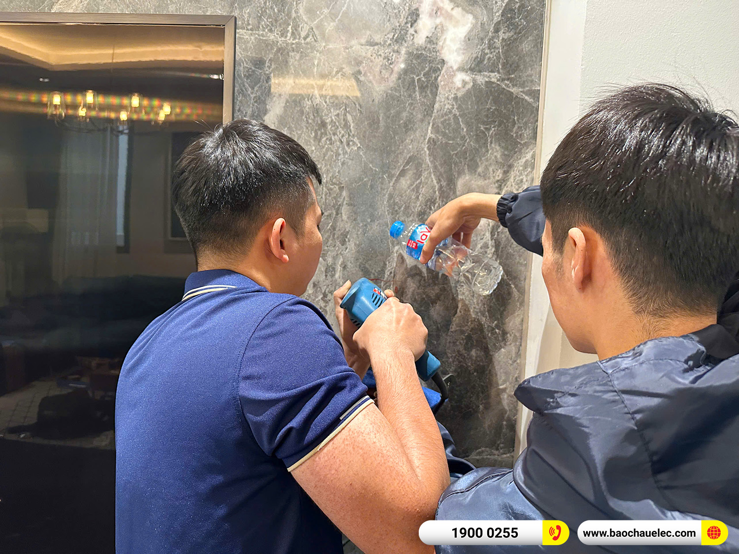 lắp đặt dàn karaoke gắn tường audiocenter T83 cho khách hàng tại hà nội