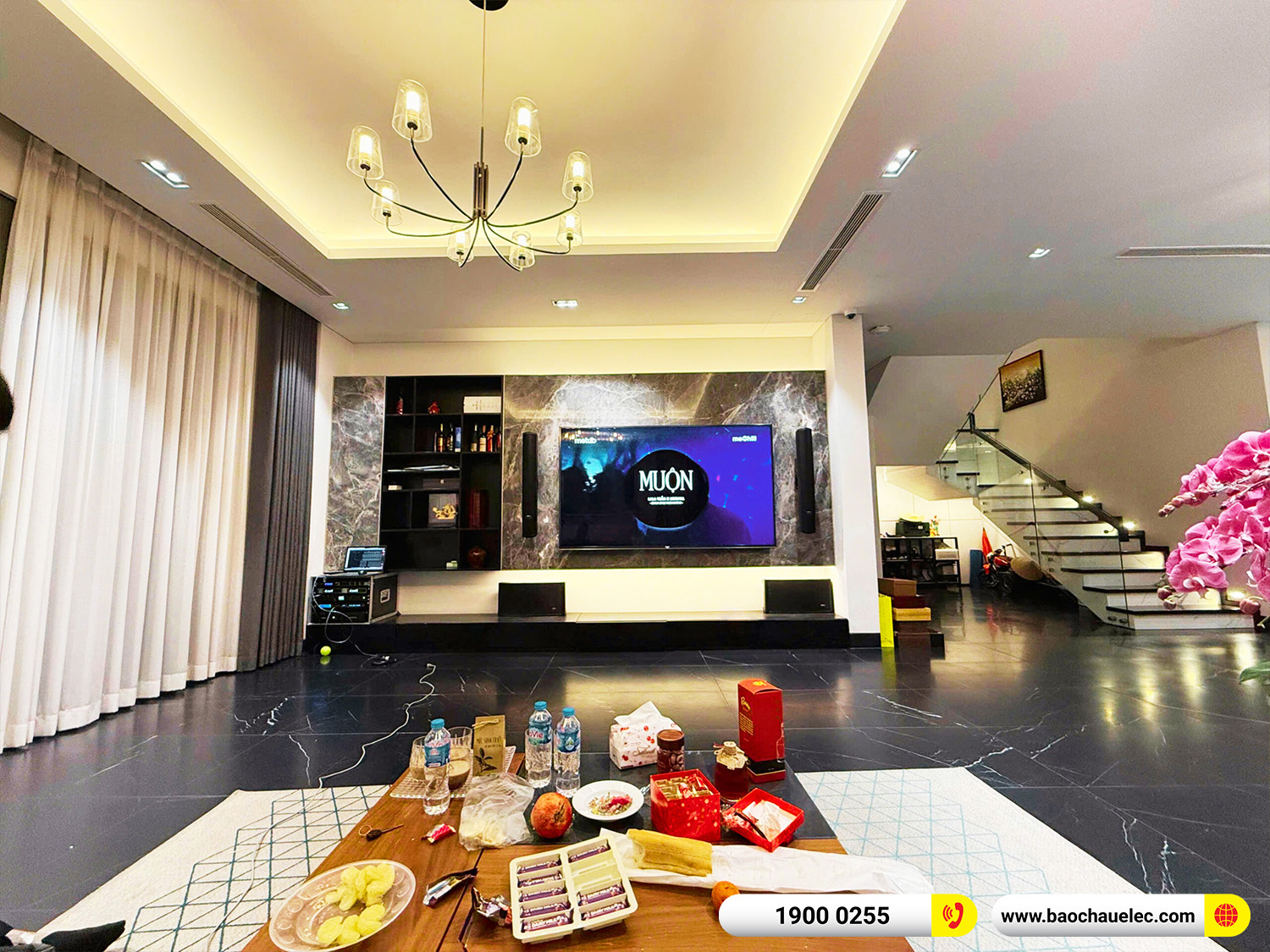 lắp đặt dàn karaoke gắn tường audiocenter T83 cho khách hàng tại hà nội