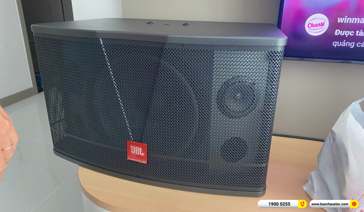 Lắp đặt d&agrave;n karaoke JBL hơn 33tr cho anh Minh tại TP HCM