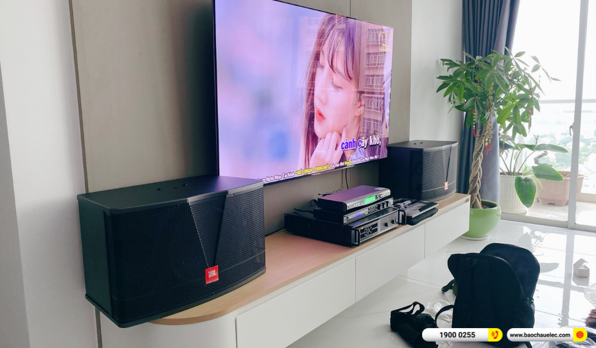 Lắp đặt d&agrave;n karaoke JBL hơn 33tr cho anh Minh tại TP HCM