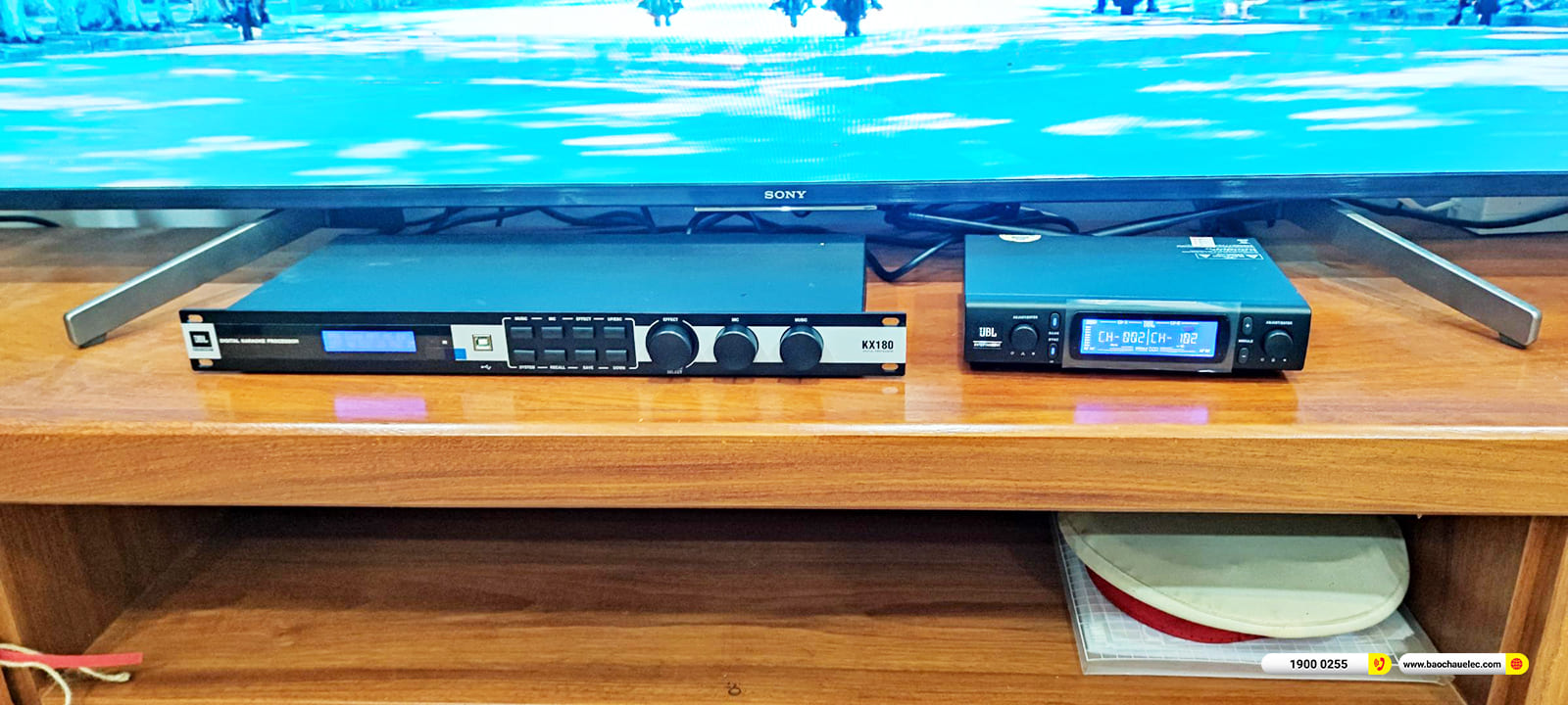 Lắp đặt d&agrave;n karaoke JBL hơn 56tr cho anh Sơn ở TPHCM