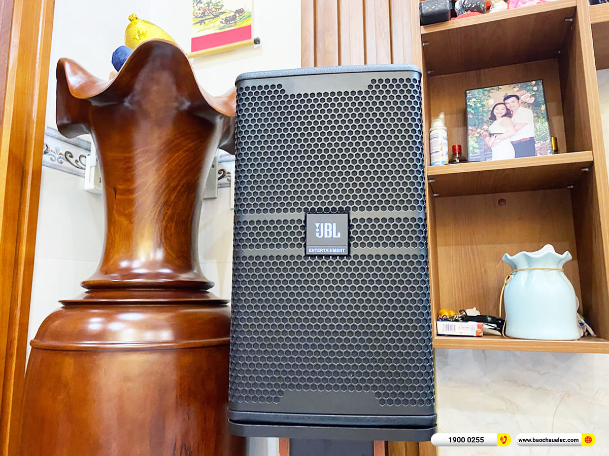 Lắp đặt d&agrave;n karaoke JBL hơn 58tr cho chị Cẩm ở TPHCM