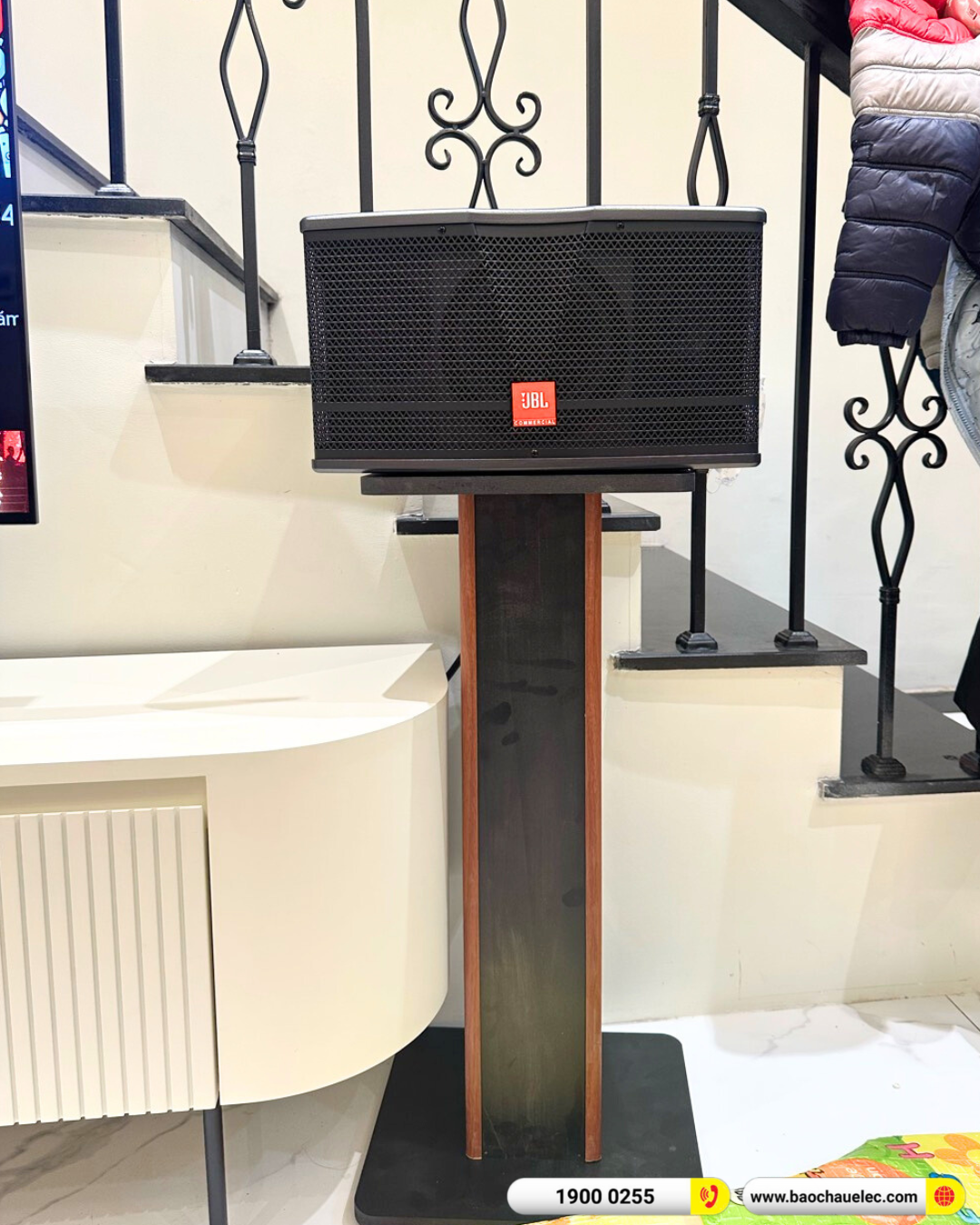 Lắp đặt d&agrave;n karaoke JBL hơn 17tr cho chị H&agrave; tại H&agrave; Nội