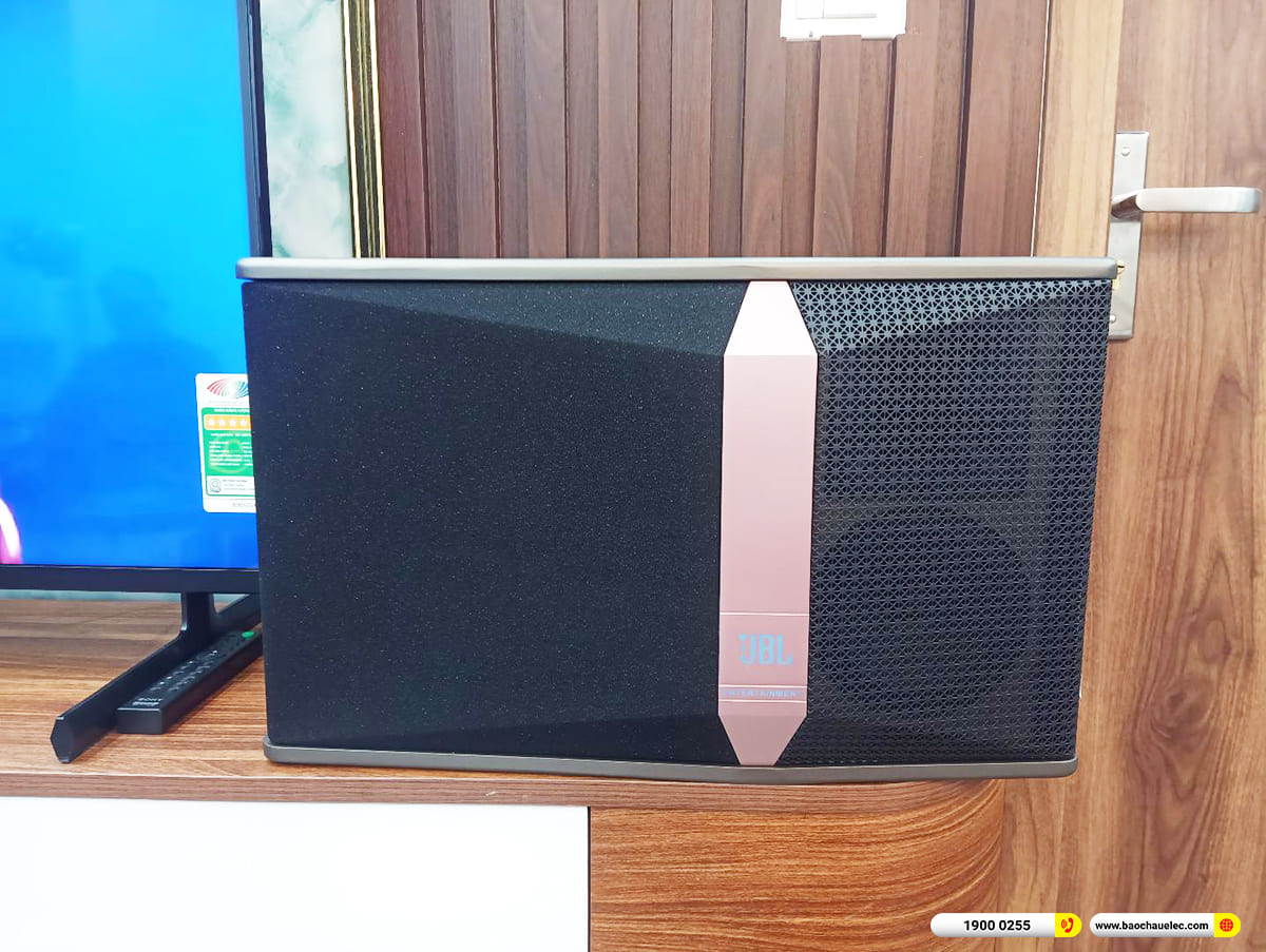 Lắp đặt d&agrave;n karaoke JBL hơn 53tr cho chị Huyền ở H&agrave; Nội