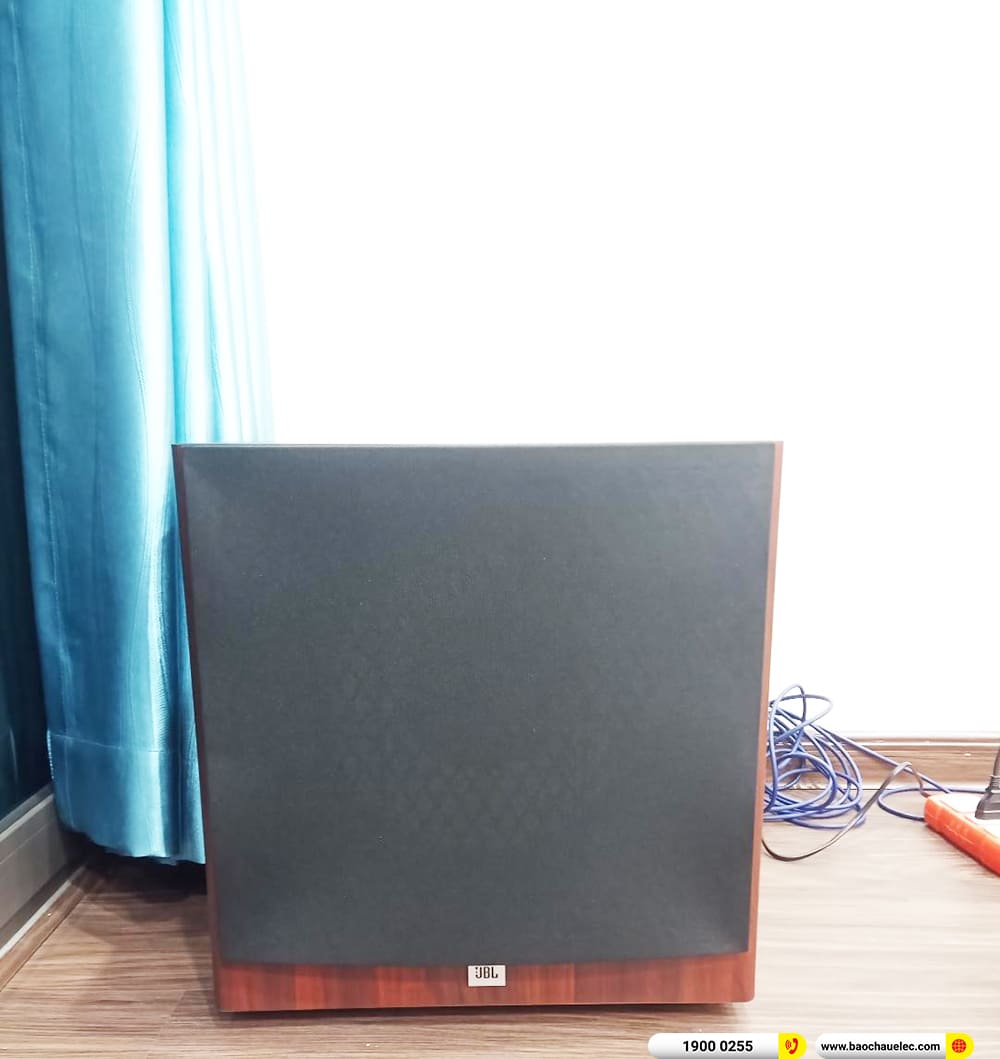 Lắp đặt d&agrave;n karaoke JBL hơn 53tr cho chị Huyền ở H&agrave; Nội