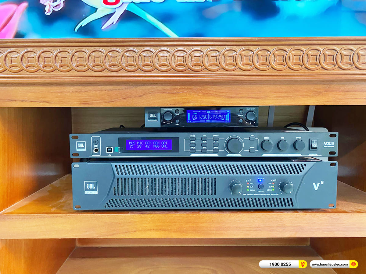 Lắp đặt d&agrave;n karaoke JBL gần 86tr cho chị Ngọc ở TPHCM