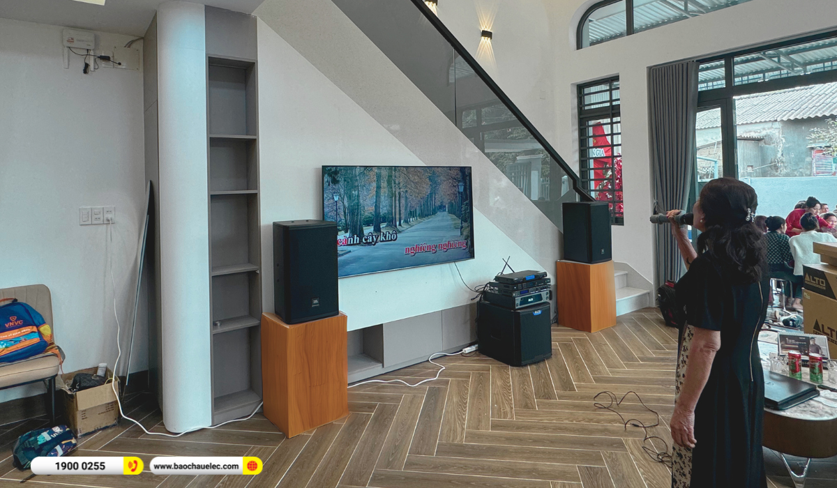 Lắp đặt d&agrave;n karaoke JBL gần 71tr cho chị Trang tại Huế
