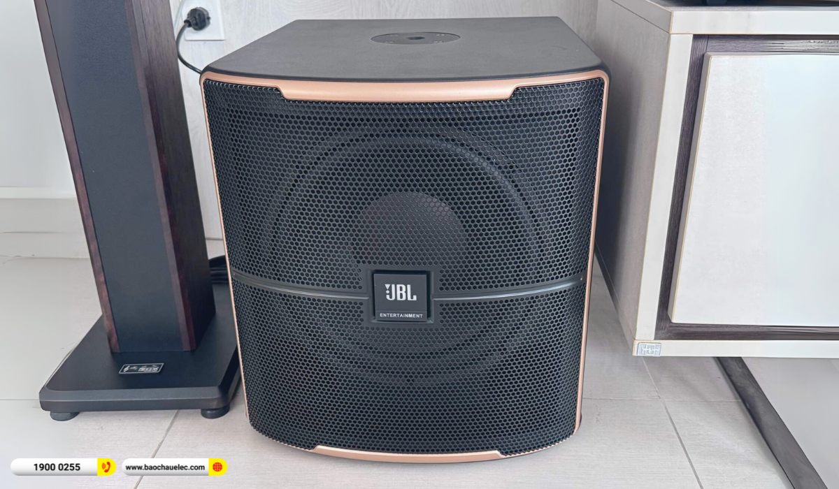 Lắp đặt d&agrave;n karaoke JBL hơn 76tr cho anh Việt tại TP HCM
