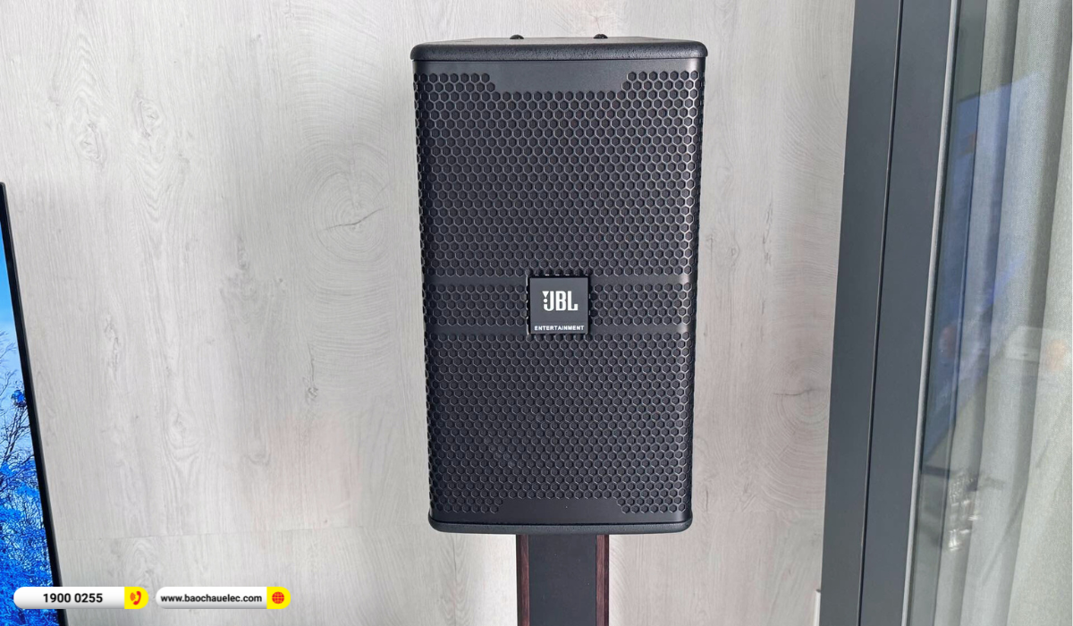 Lắp đặt d&agrave;n karaoke JBL hơn 76tr cho anh Việt tại TP HCM